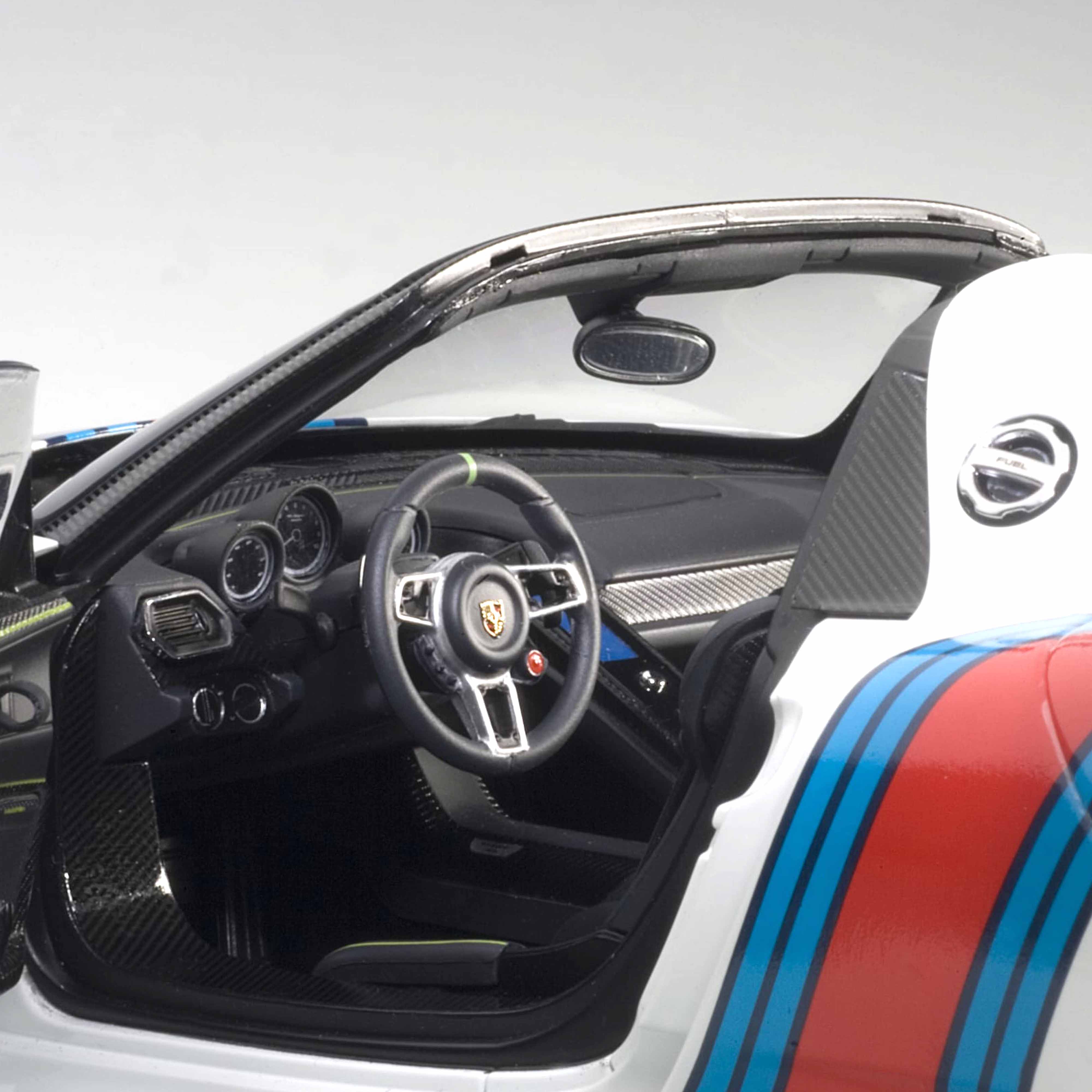 Porsche 918 Spyder 2013 Blanc avec logo Martini 1/18