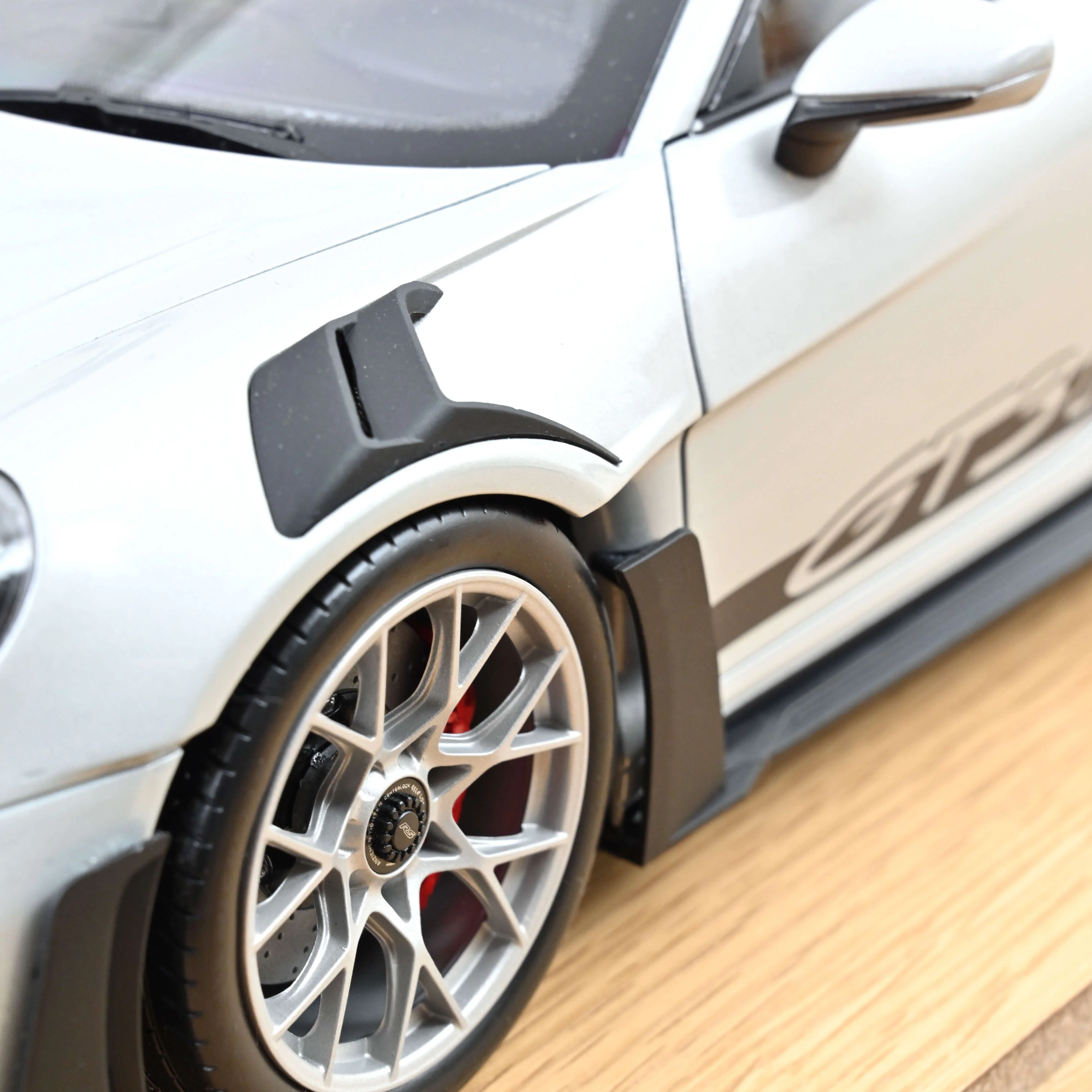 Porsche 911 GT3 RS 2022 Argent GT métallisé/Noir 1/12