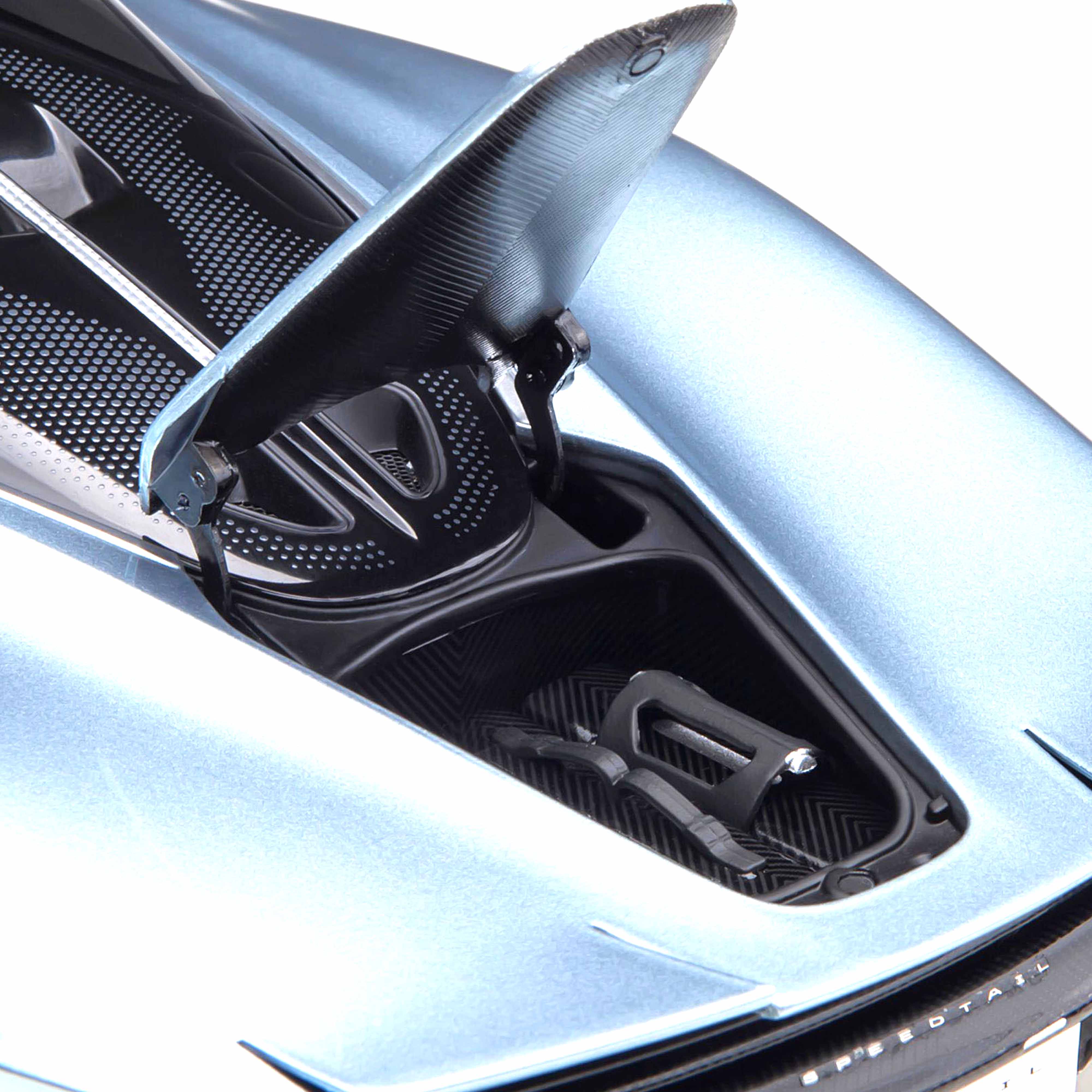 McLaren Speedtail 2020 Bleu Glacé 1/18