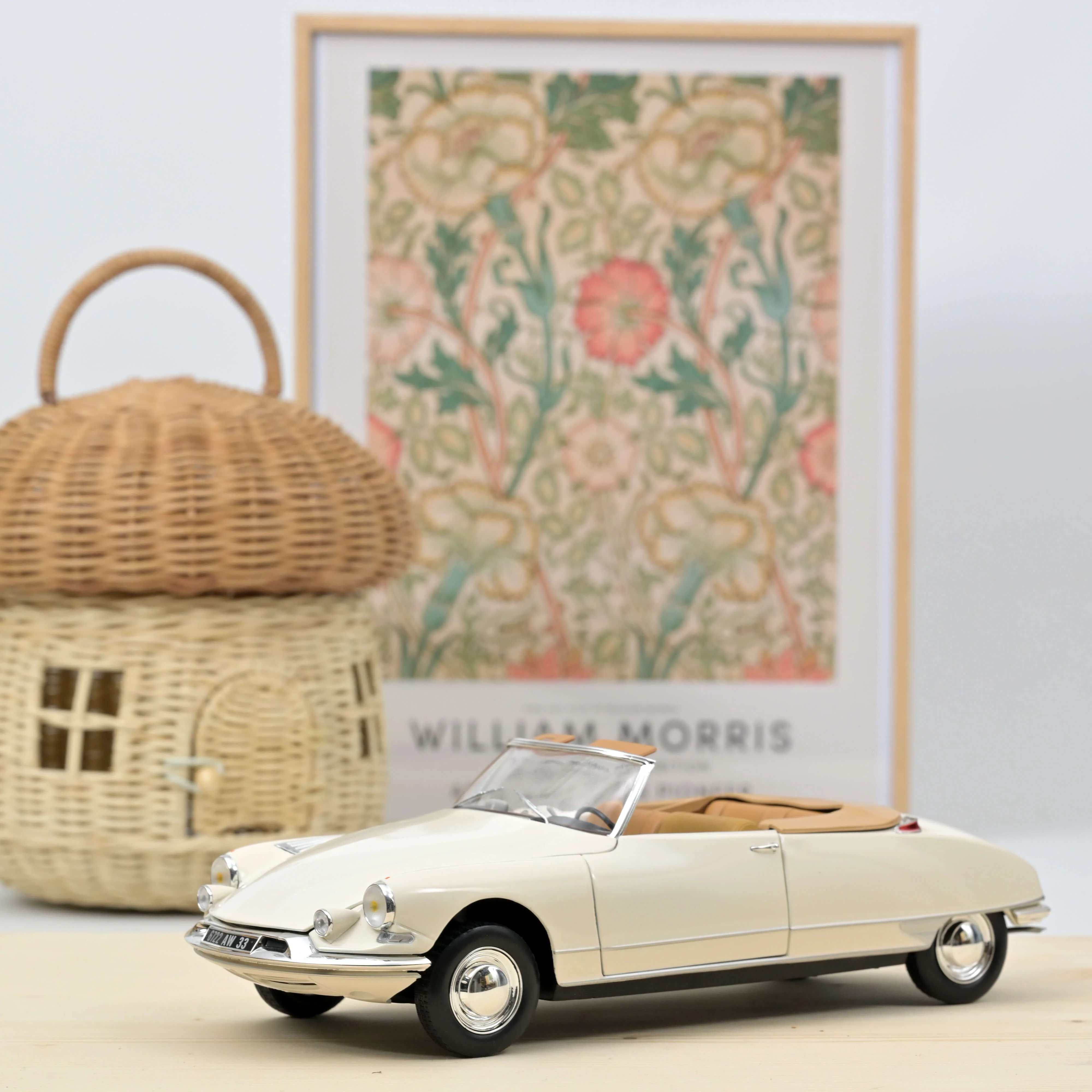 Citroën DS 19 Cabriolet 1961 Beige 1/18 - 400pcs
