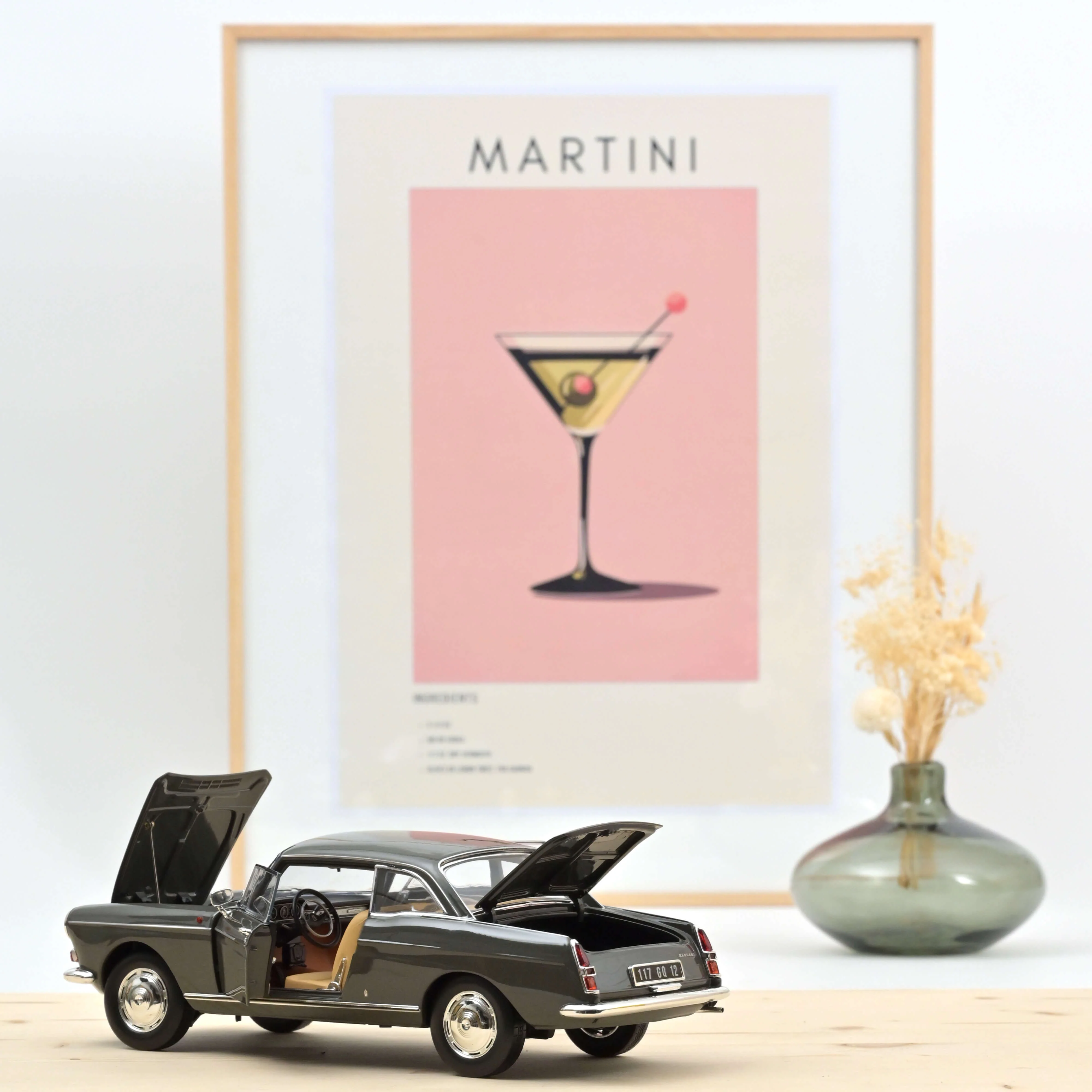 Peugeot 404 Coupé 1967 Gris Graphite 1/18