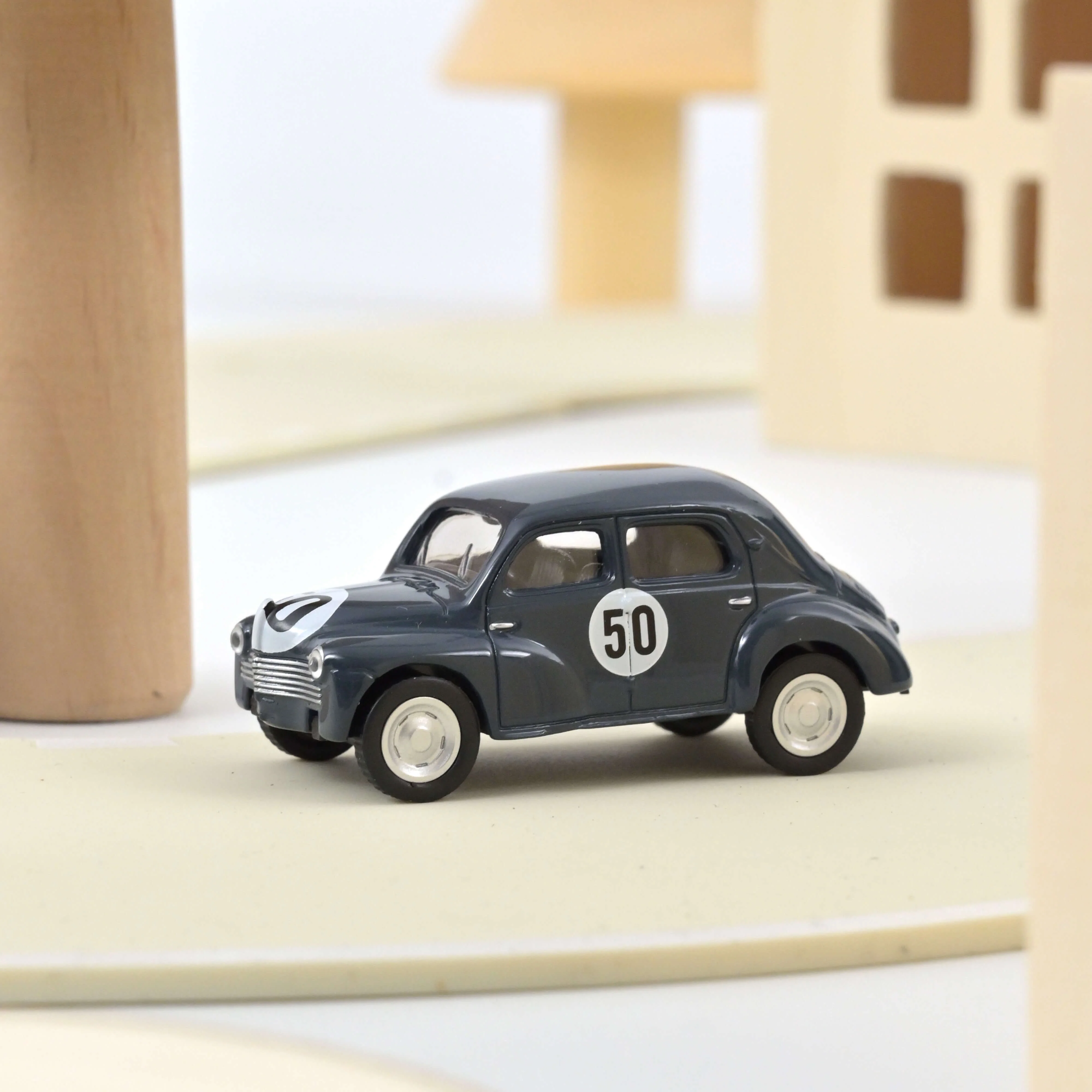 Renault 4CV 1951 Racing 50 1/54