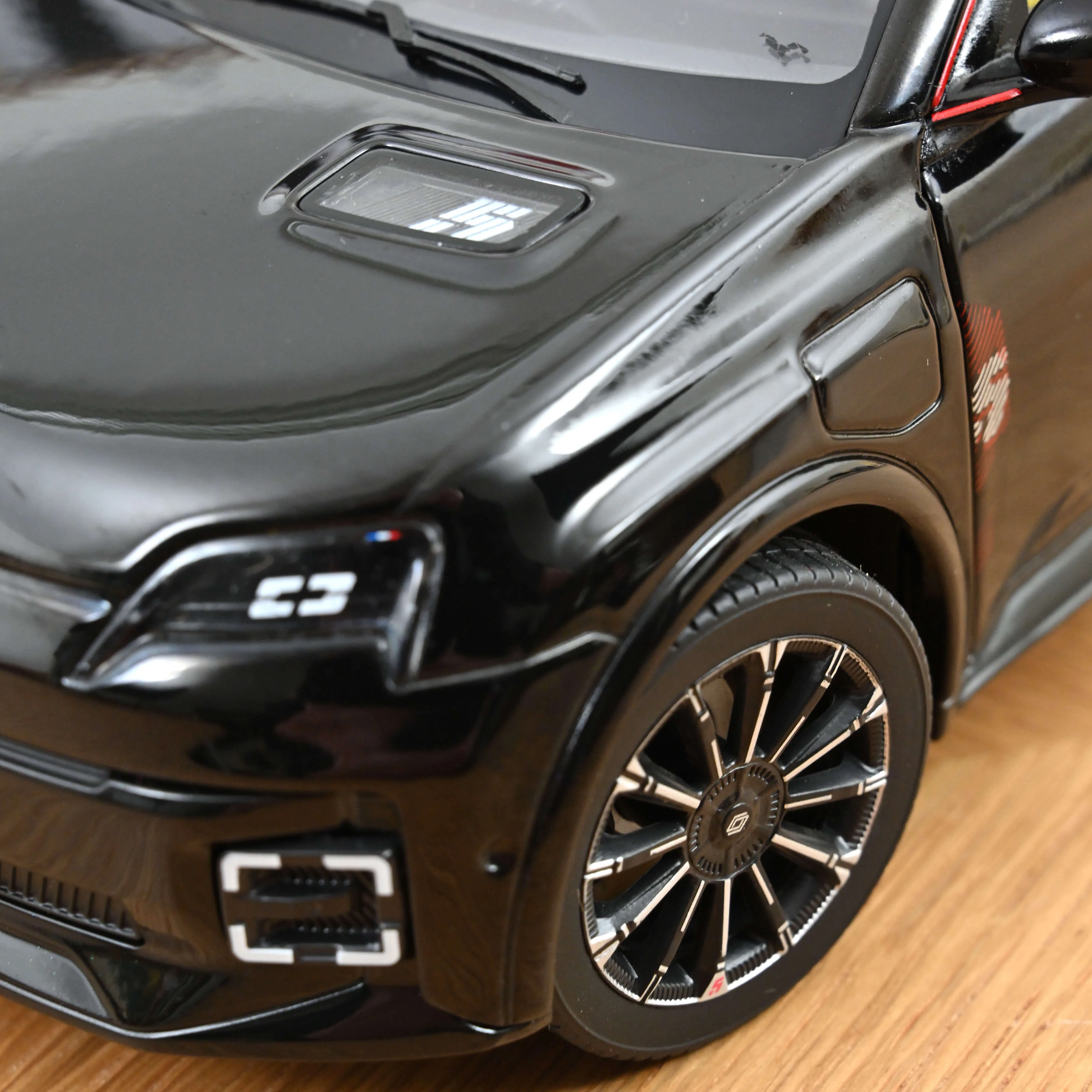 Renault 5 E-Tech Electrique 2024 Noir Etoilé 1/18 - 300pcs