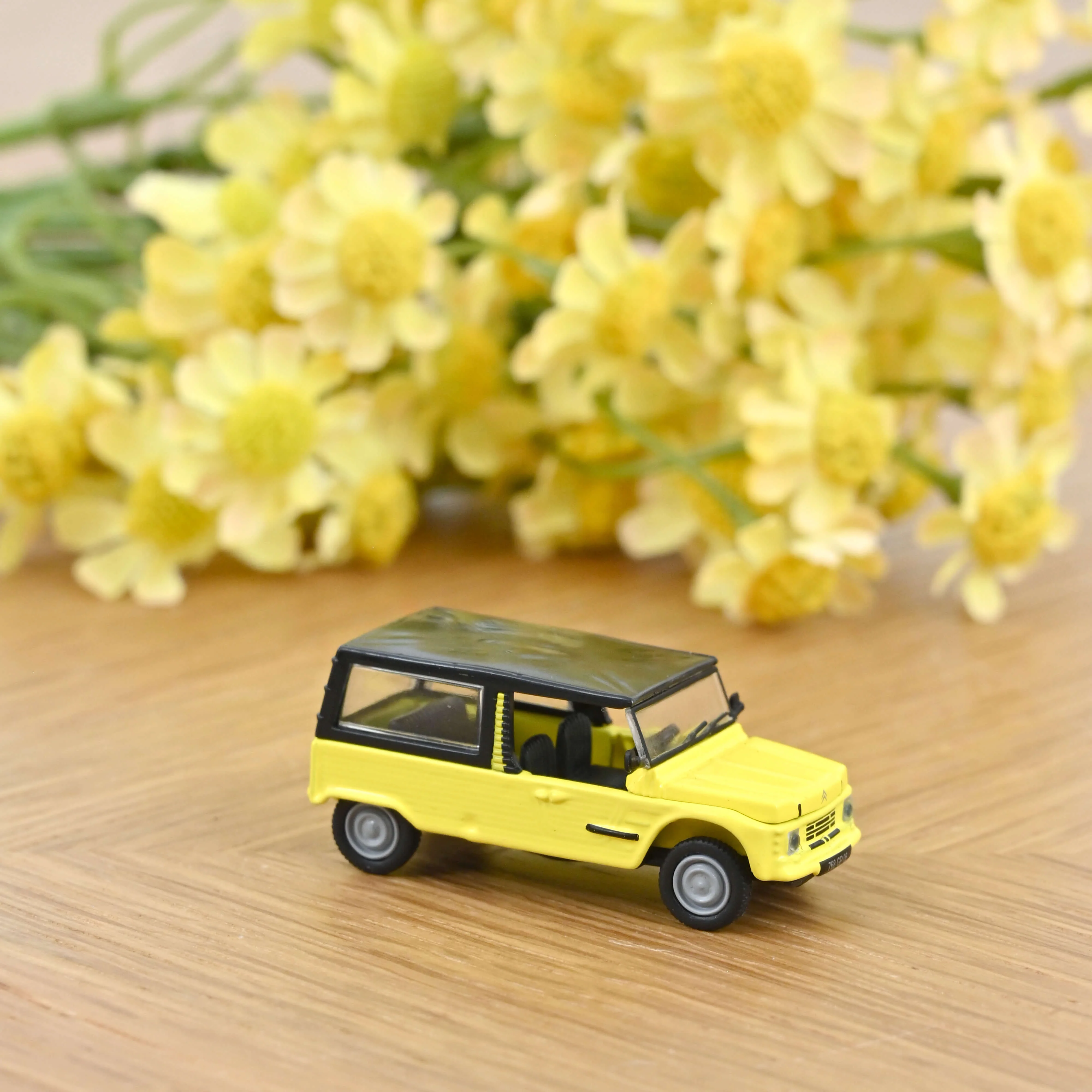 Citroën Méhari 1983 Jaune Atacama 1/87
