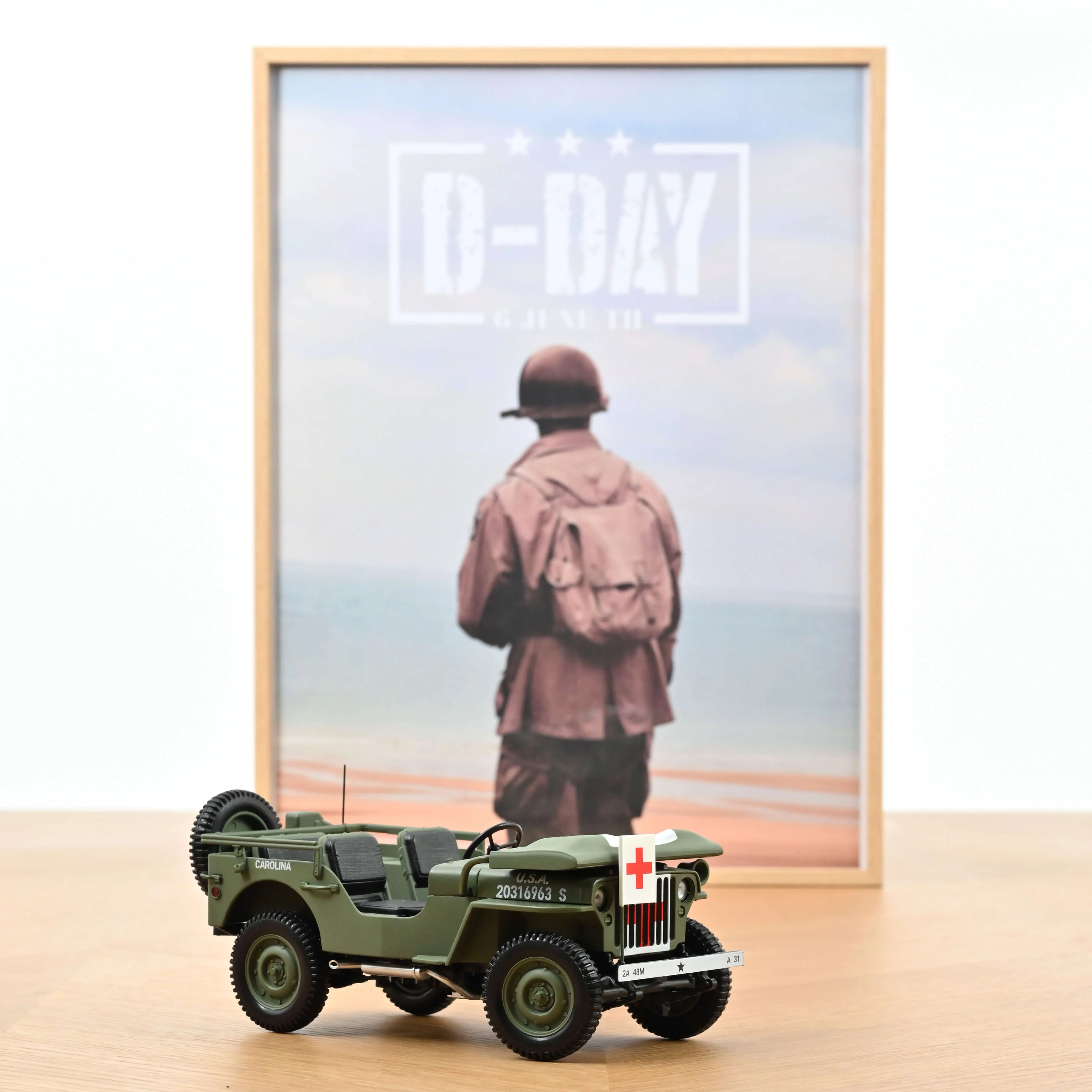 Jeep Militaire 1944 Ambulance 1/18 - 200 pcs