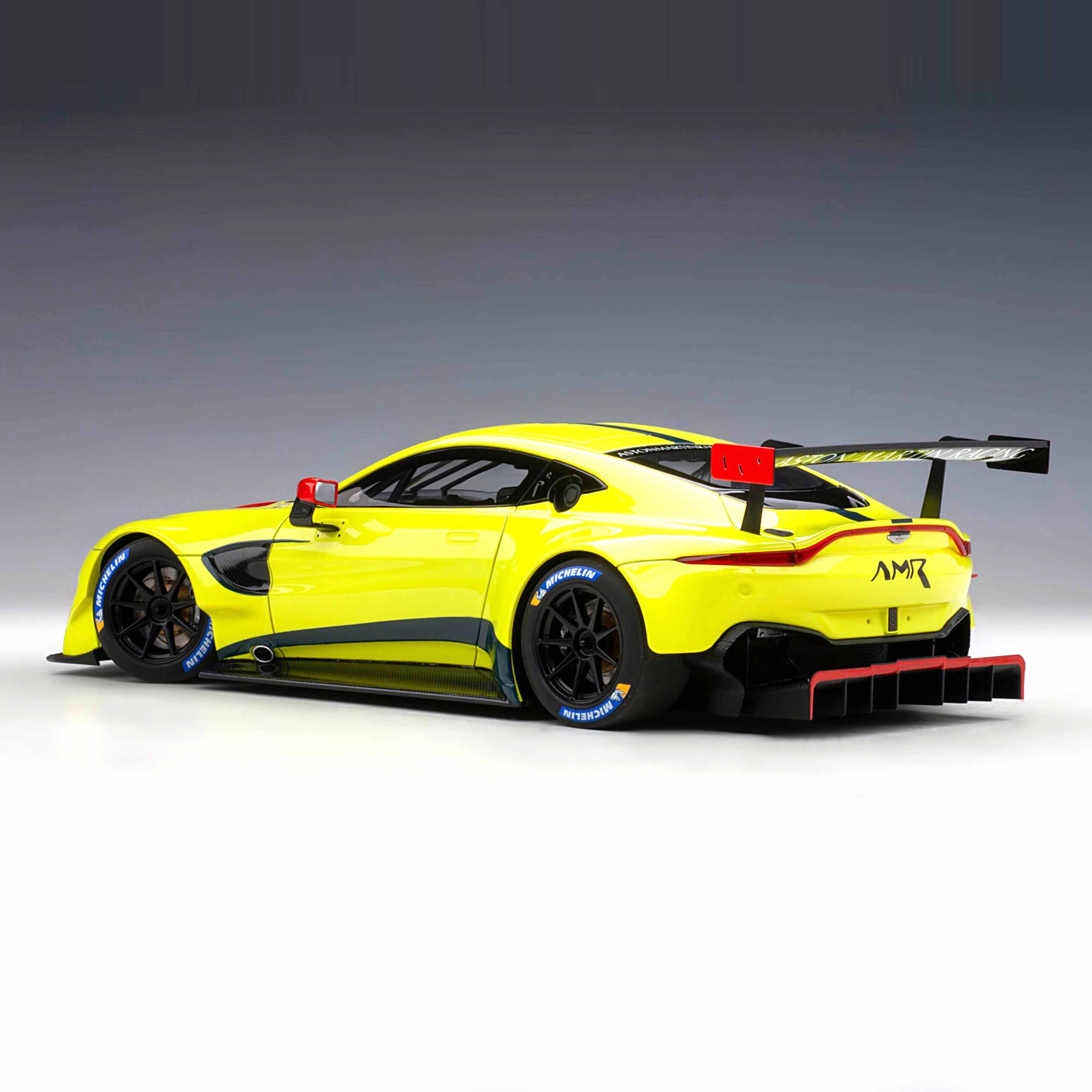Aston Martin Vantage GTE LE MANS 2018 Voiture de présentation 1/18