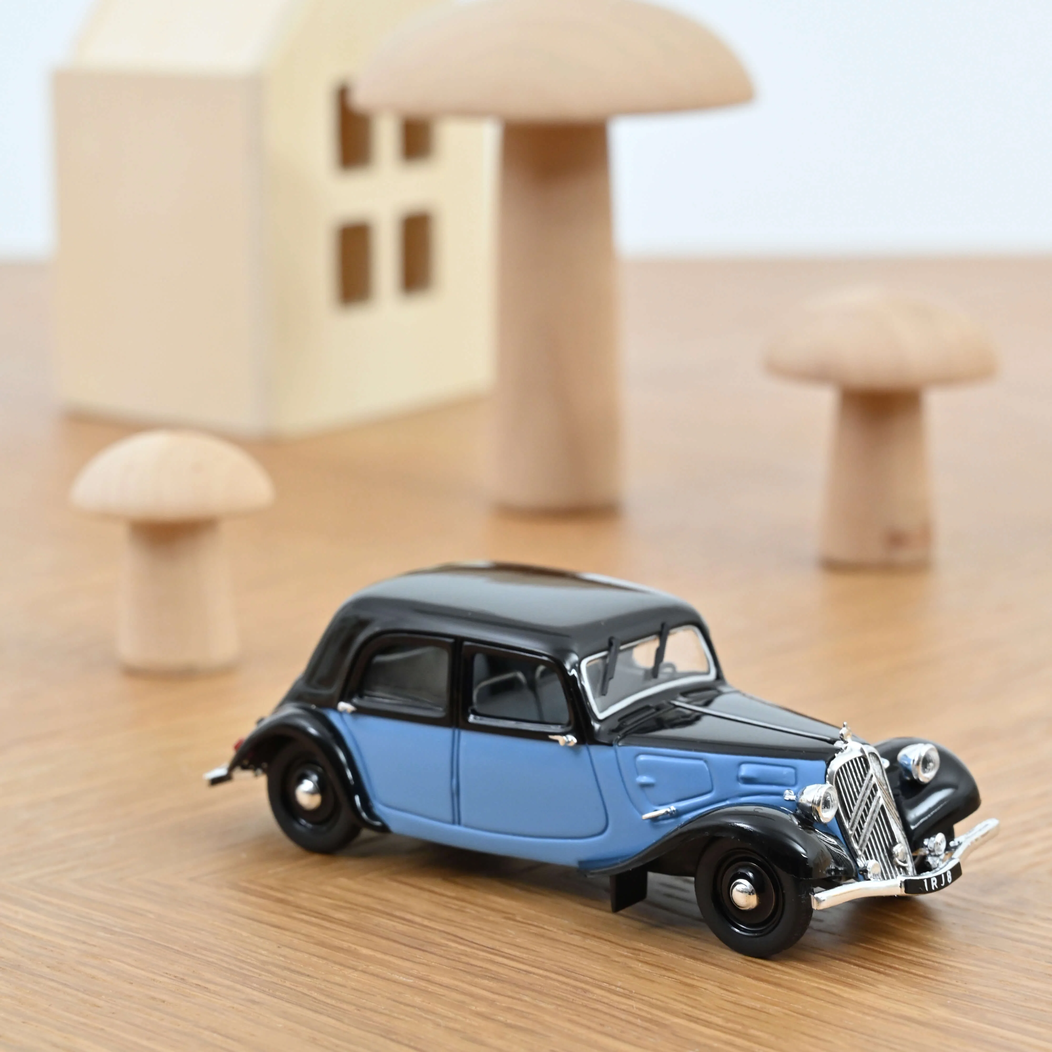 Citroën 11 Légère Coupe de Ville 1935 Bleu et Noir 1/43