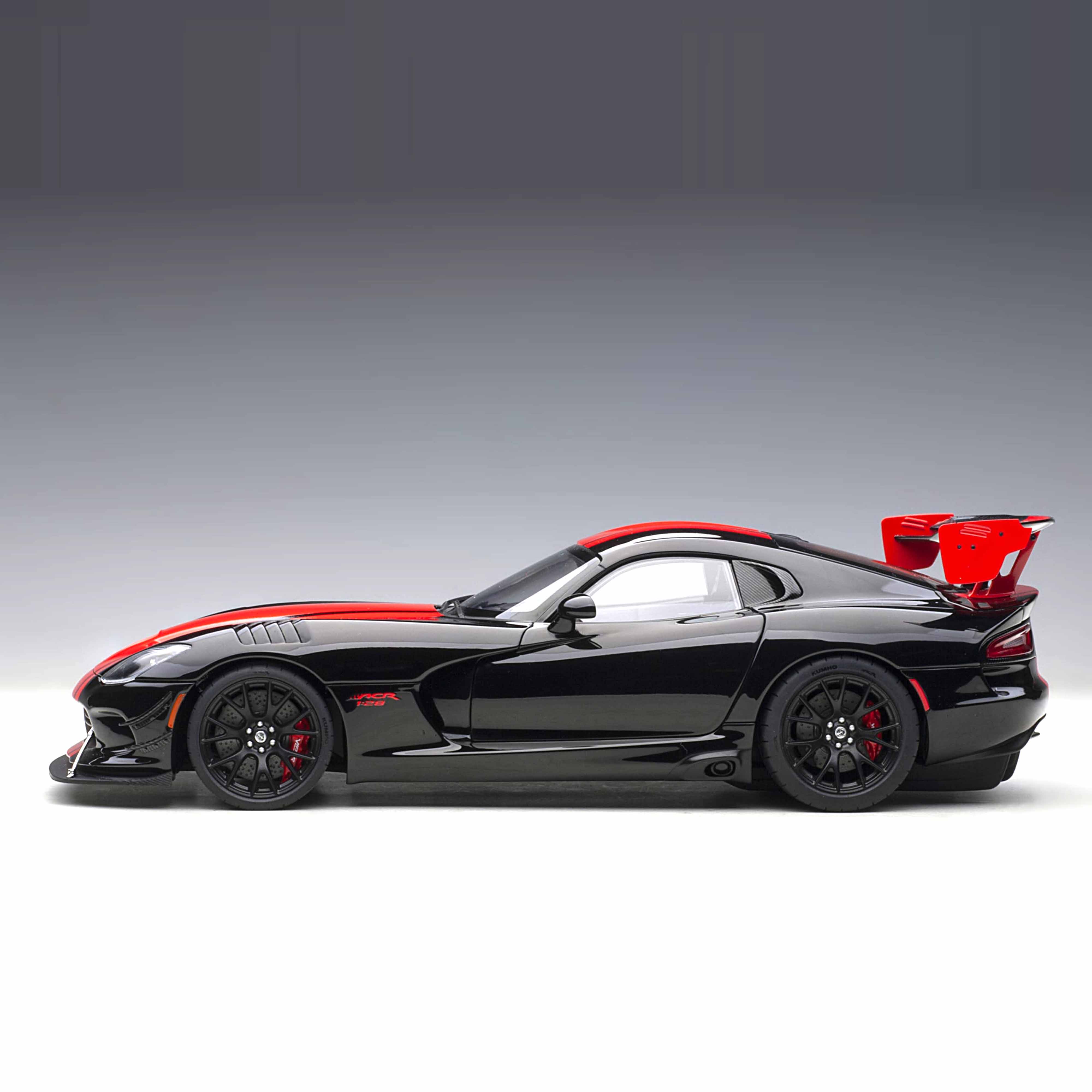 Dodge Viper ACR 2017 Venom Noir 1/18