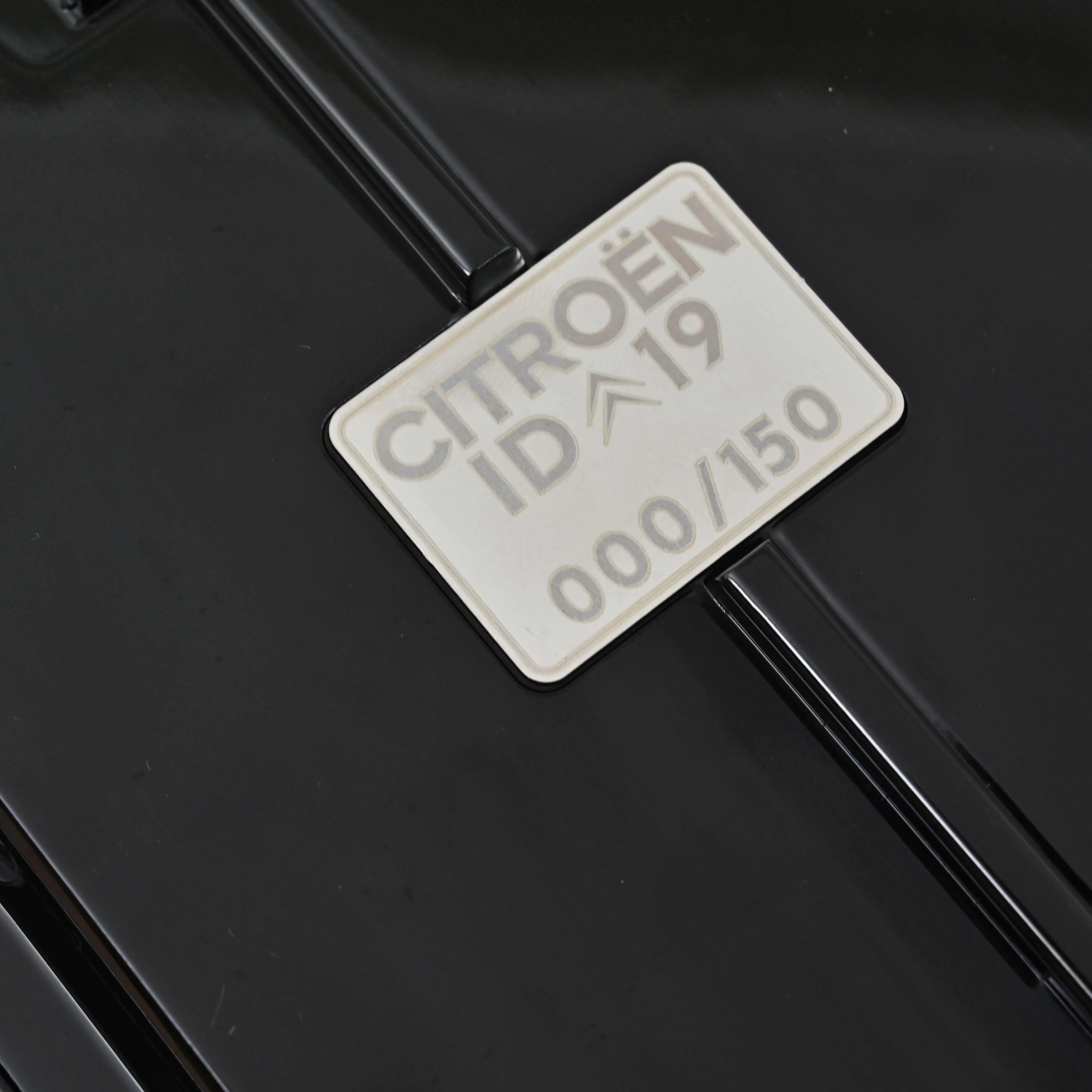 Citroën ID 19 1959 Police Pie 1/12 - 150pcs