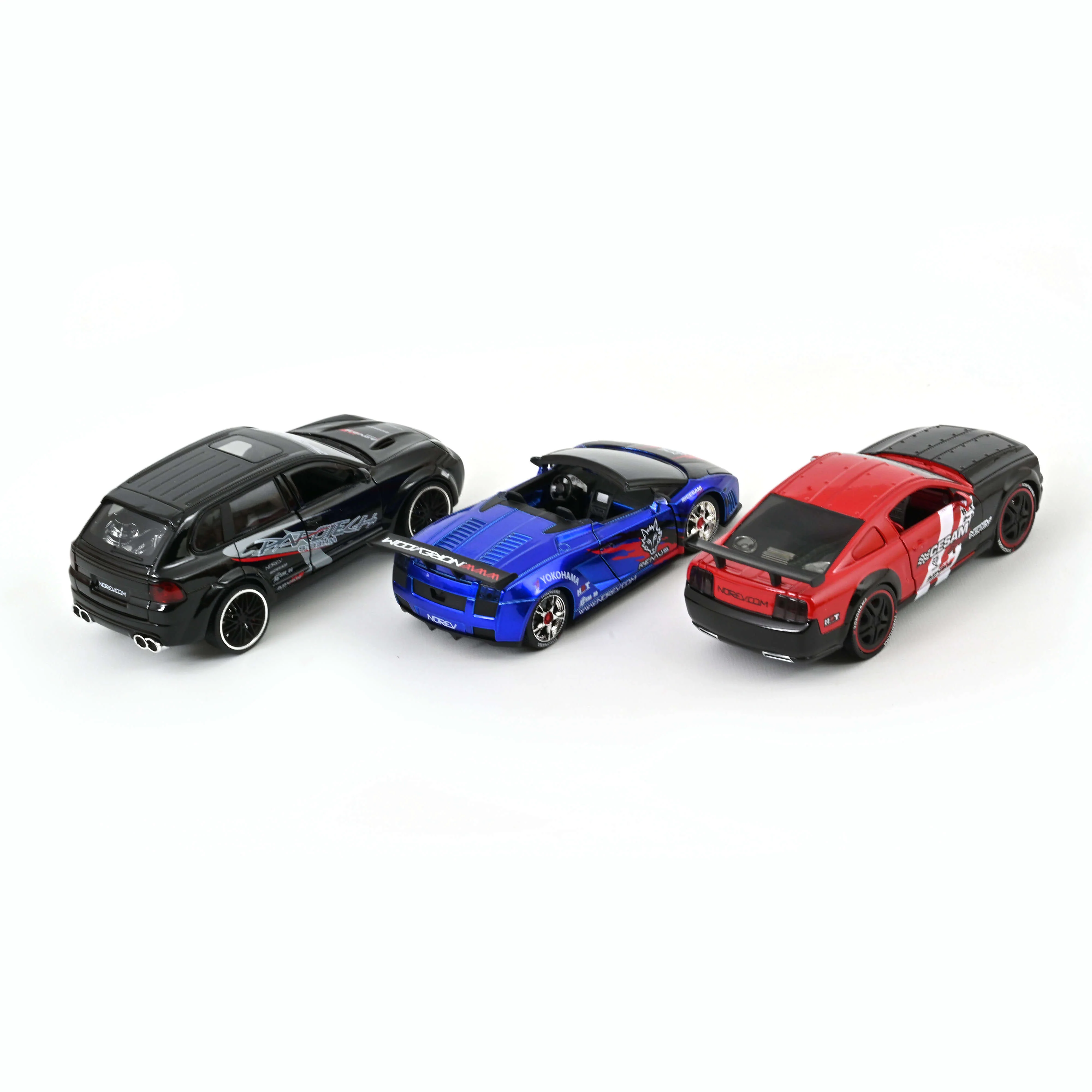 Street Racer coffret 2 voitures + 1 offerte 1/32