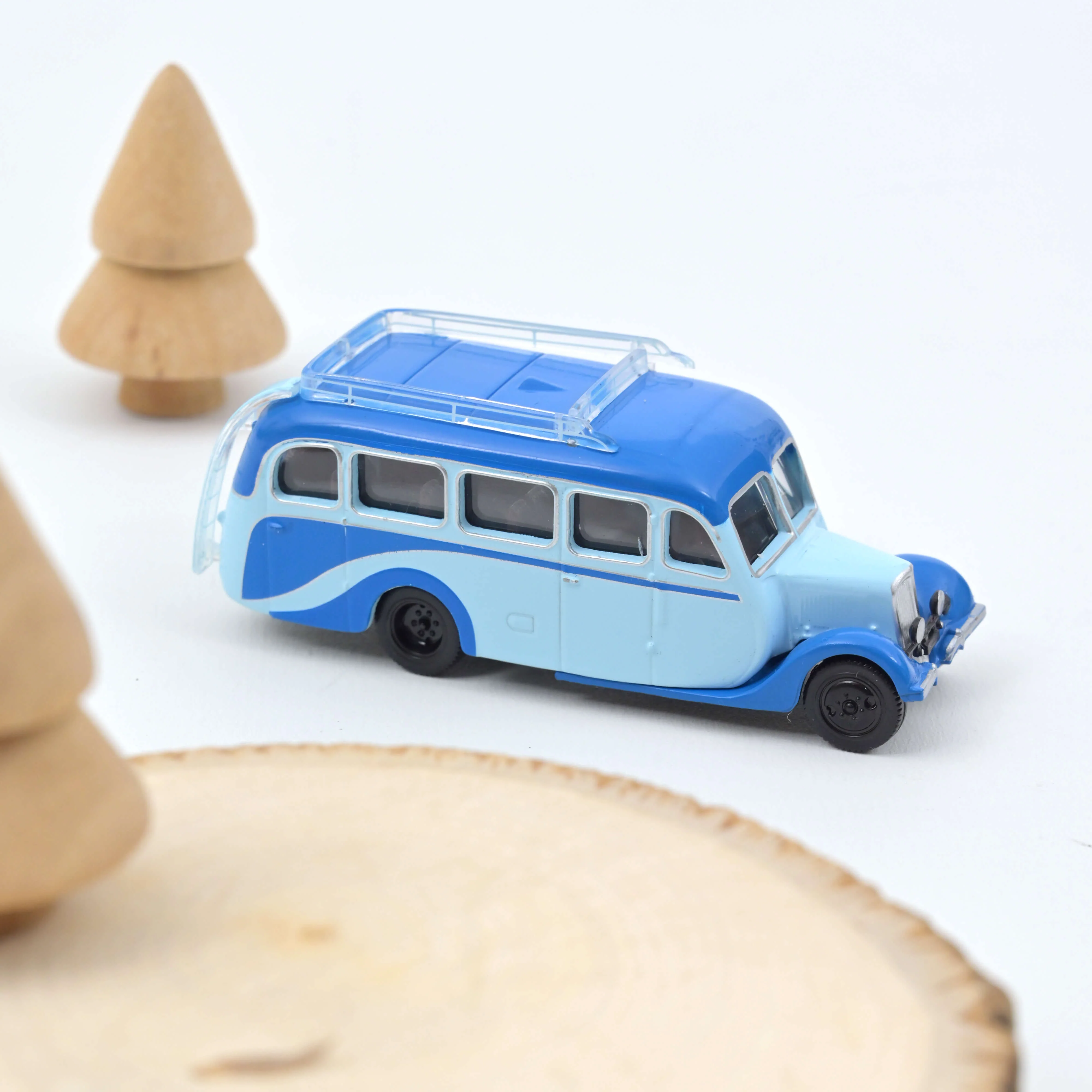 Citroën U23 Autocar 1947 Bleu clair et moyen 1/87