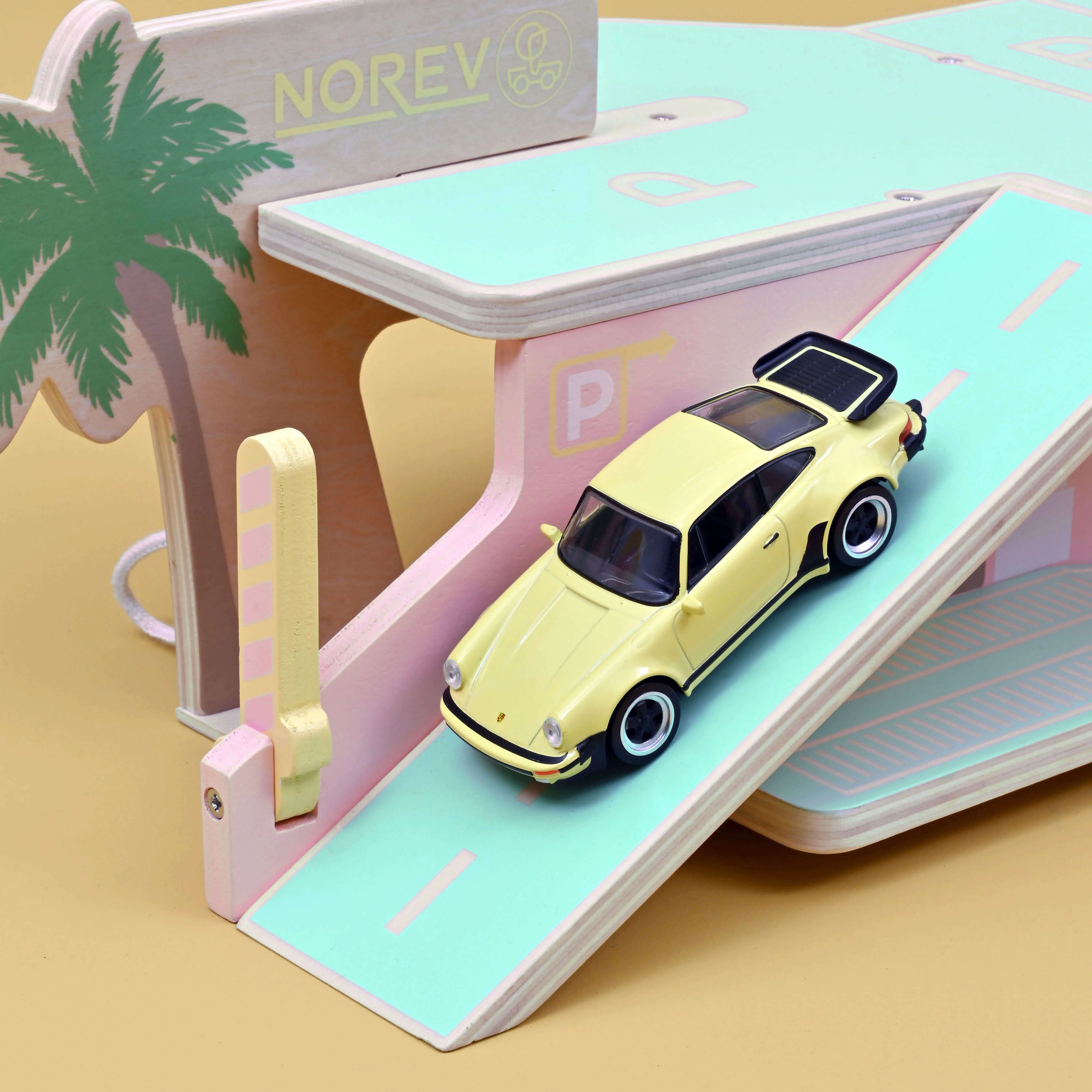 Station-service Palm Springs