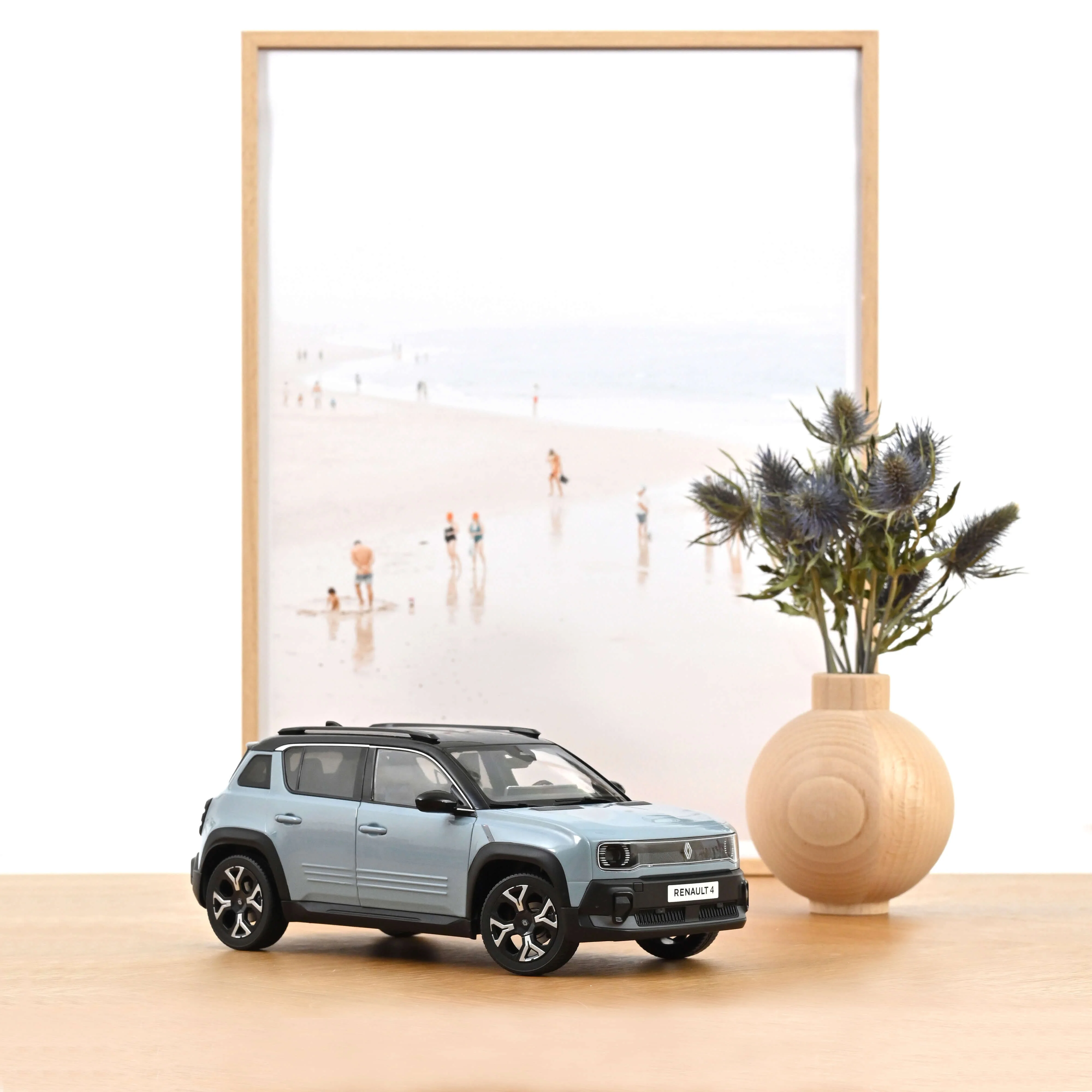 Renault 4 E-Tech Electrique 2025 Bleu Nuage 1/18