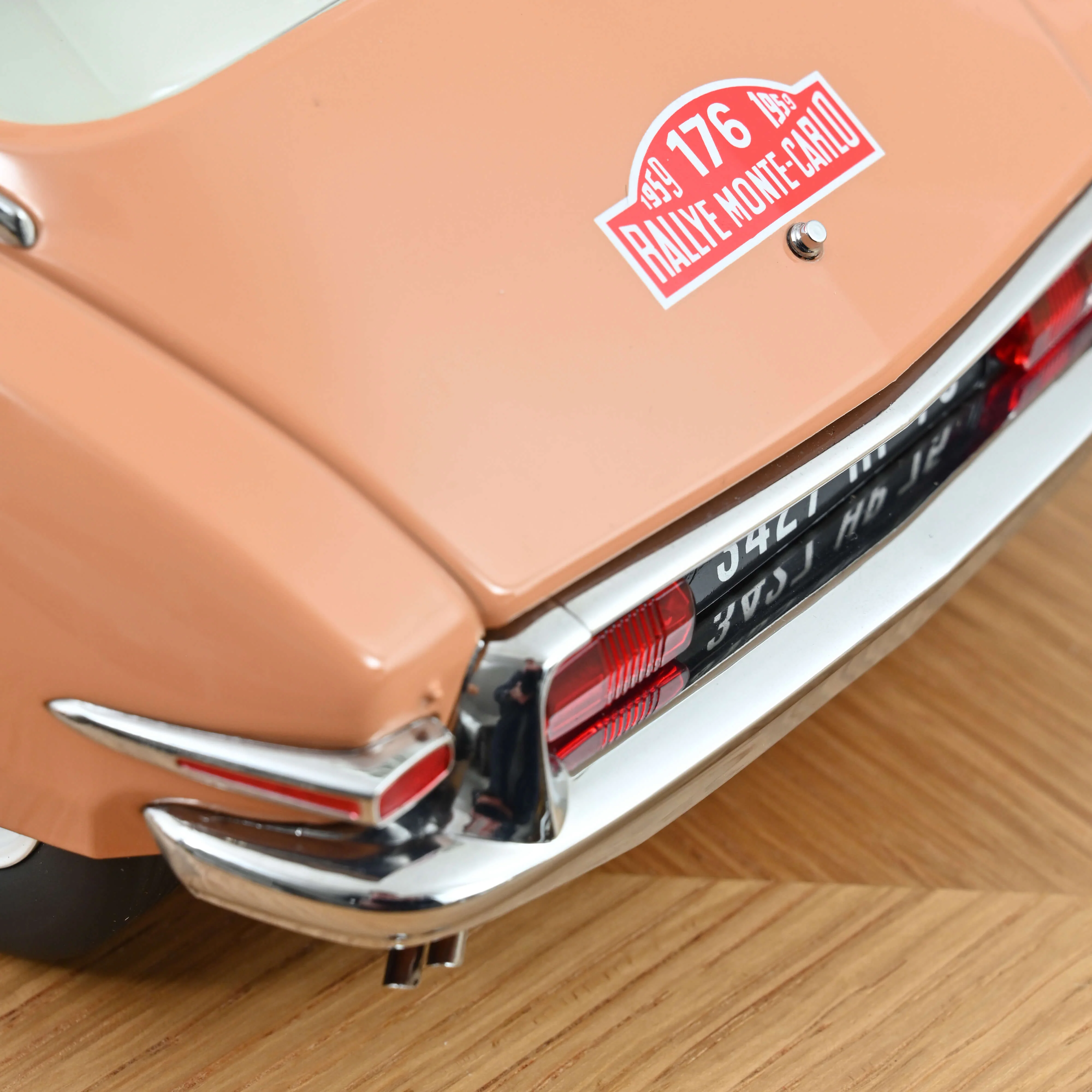 Citroën ID 19 1959 Rallye Monte-Carlo Vainqueur 1/12- 300pcs