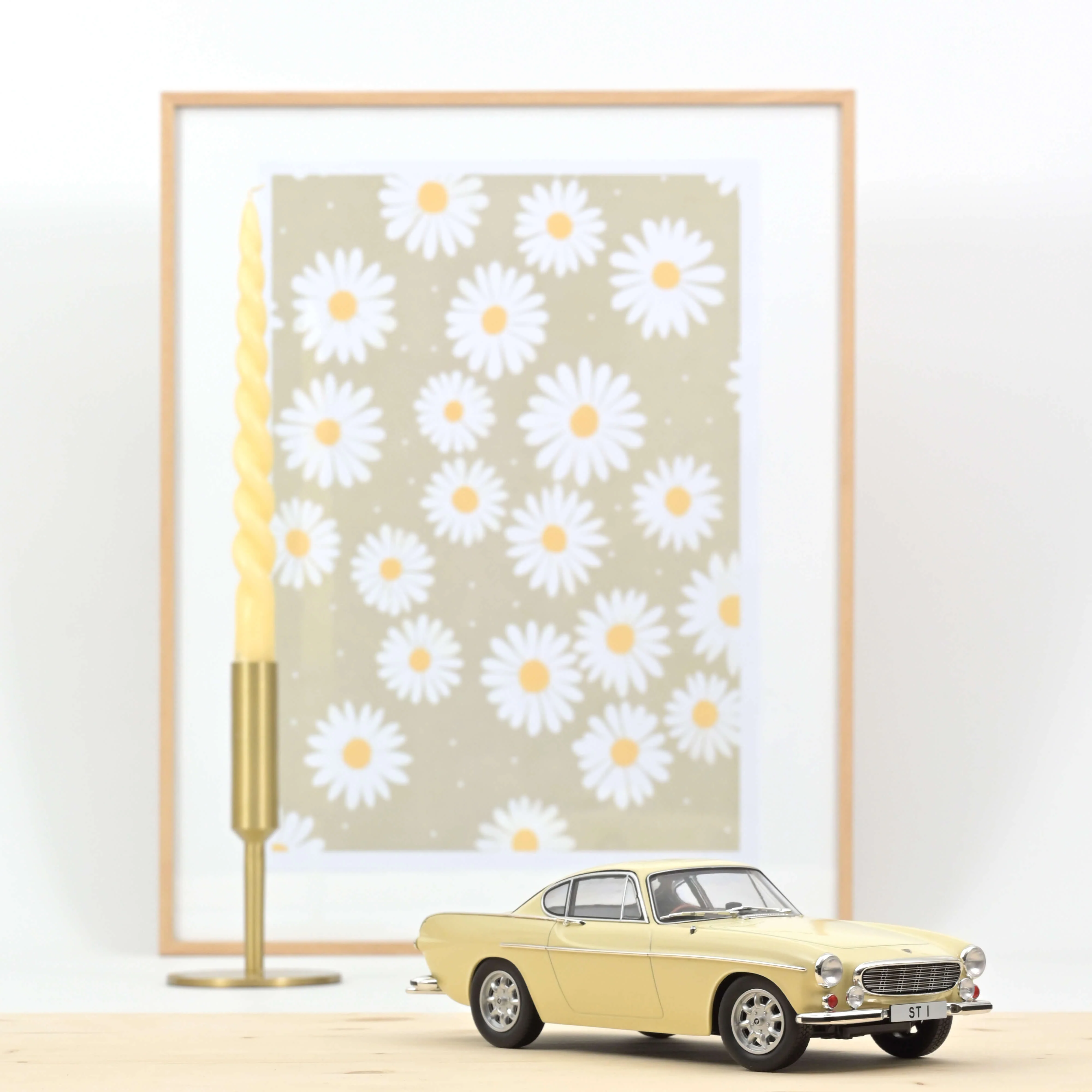 Volvo 1800 S 1967 Beige 1/18 - 600pcs