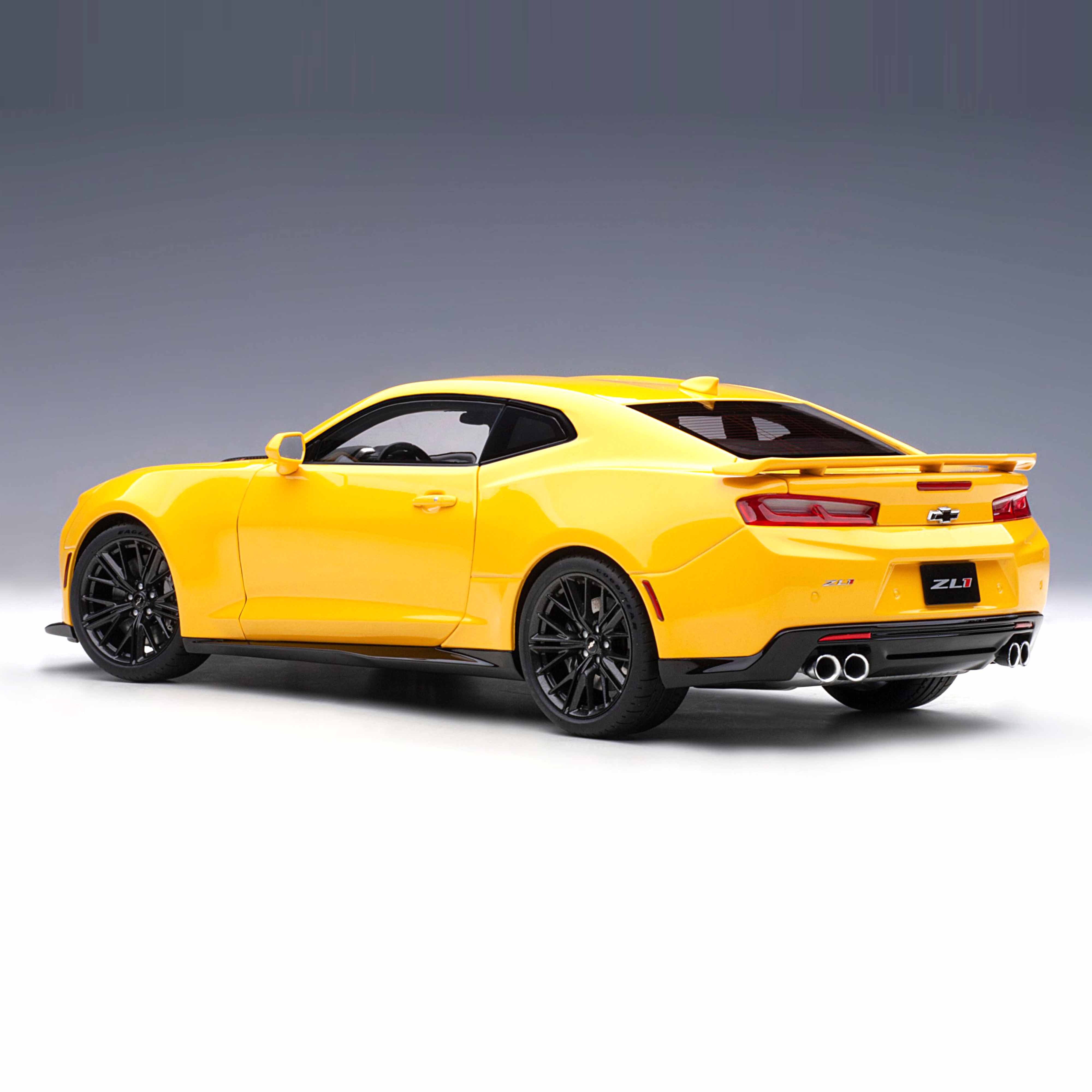 Chevrolet Camaro ZL1 2017 Jaune vif 1/18