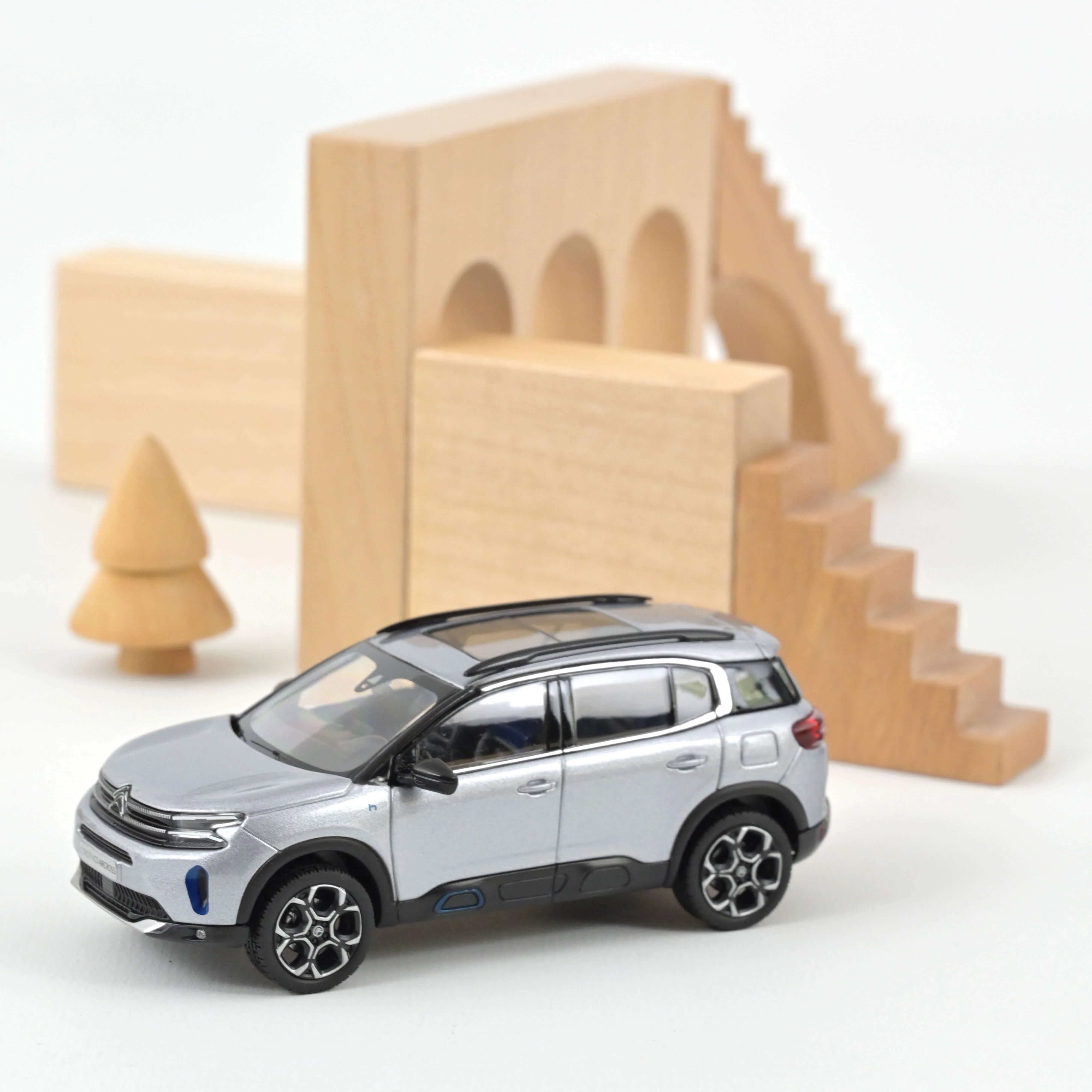 Citroën C5 Aircross 2022 Gris Artense 1/43