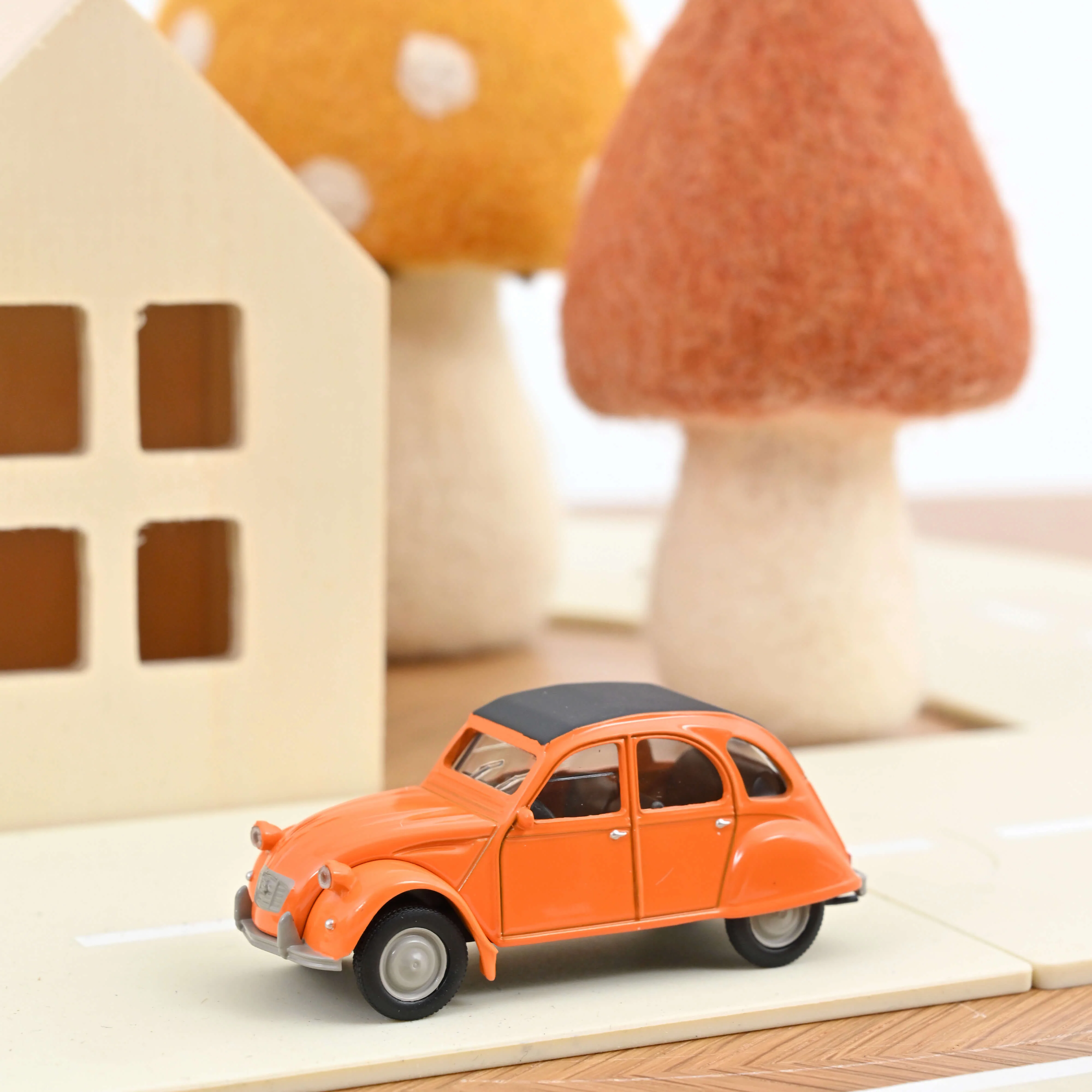 Citroën 2CV 1979 Orange Mandarine 1/54