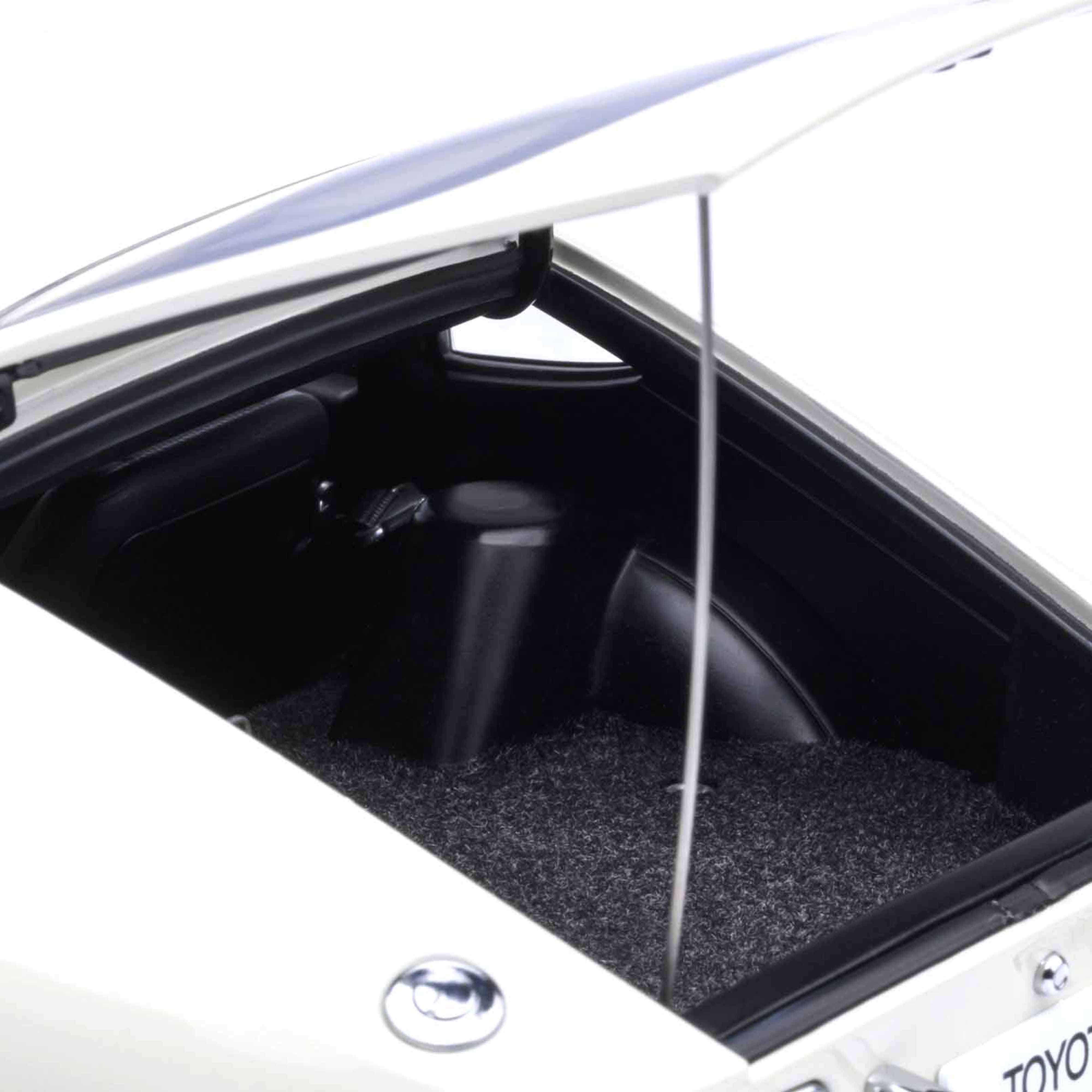 Toyota 2000GT 1967 Blanc 1/18