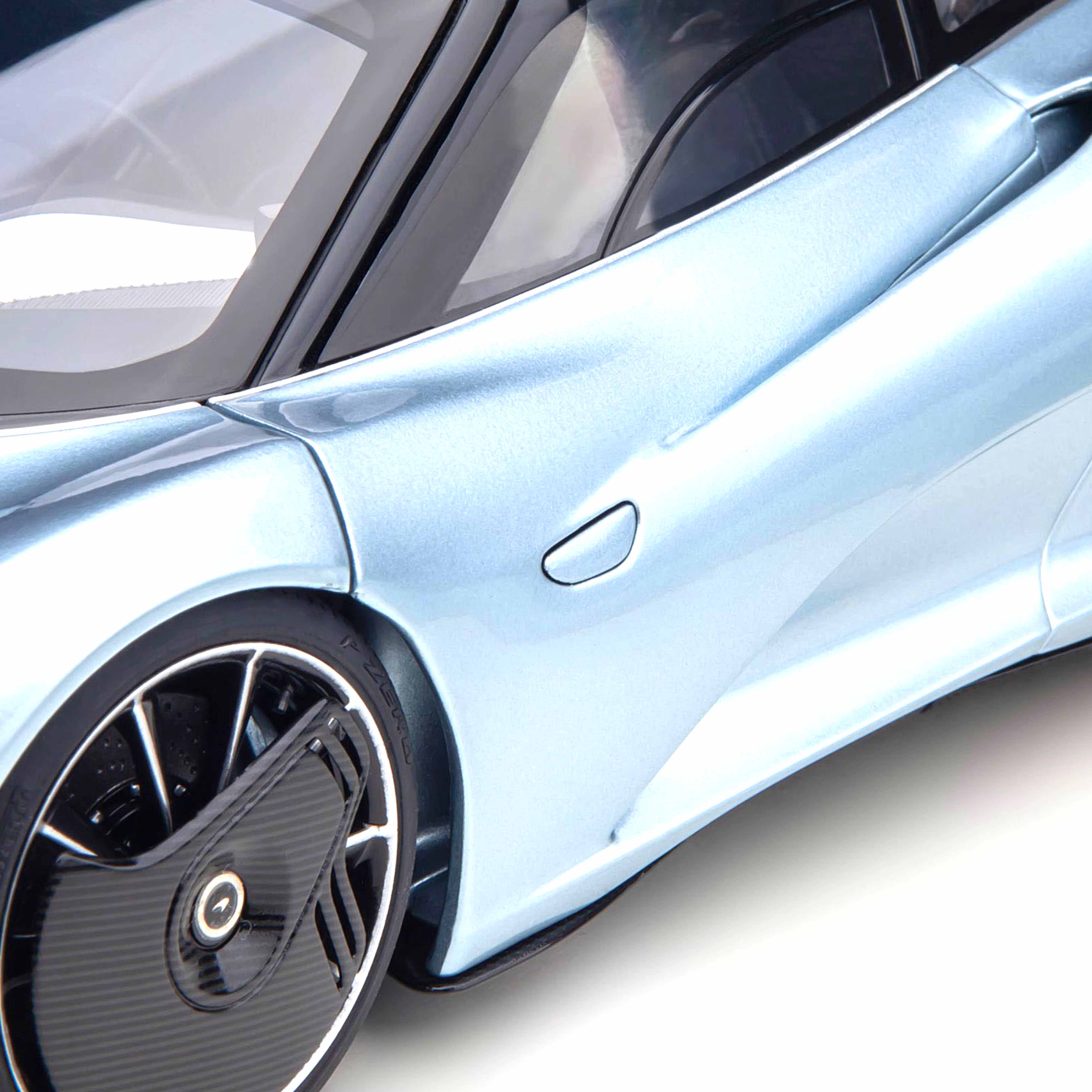 McLaren Speedtail 2020 Bleu Glacé 1/18