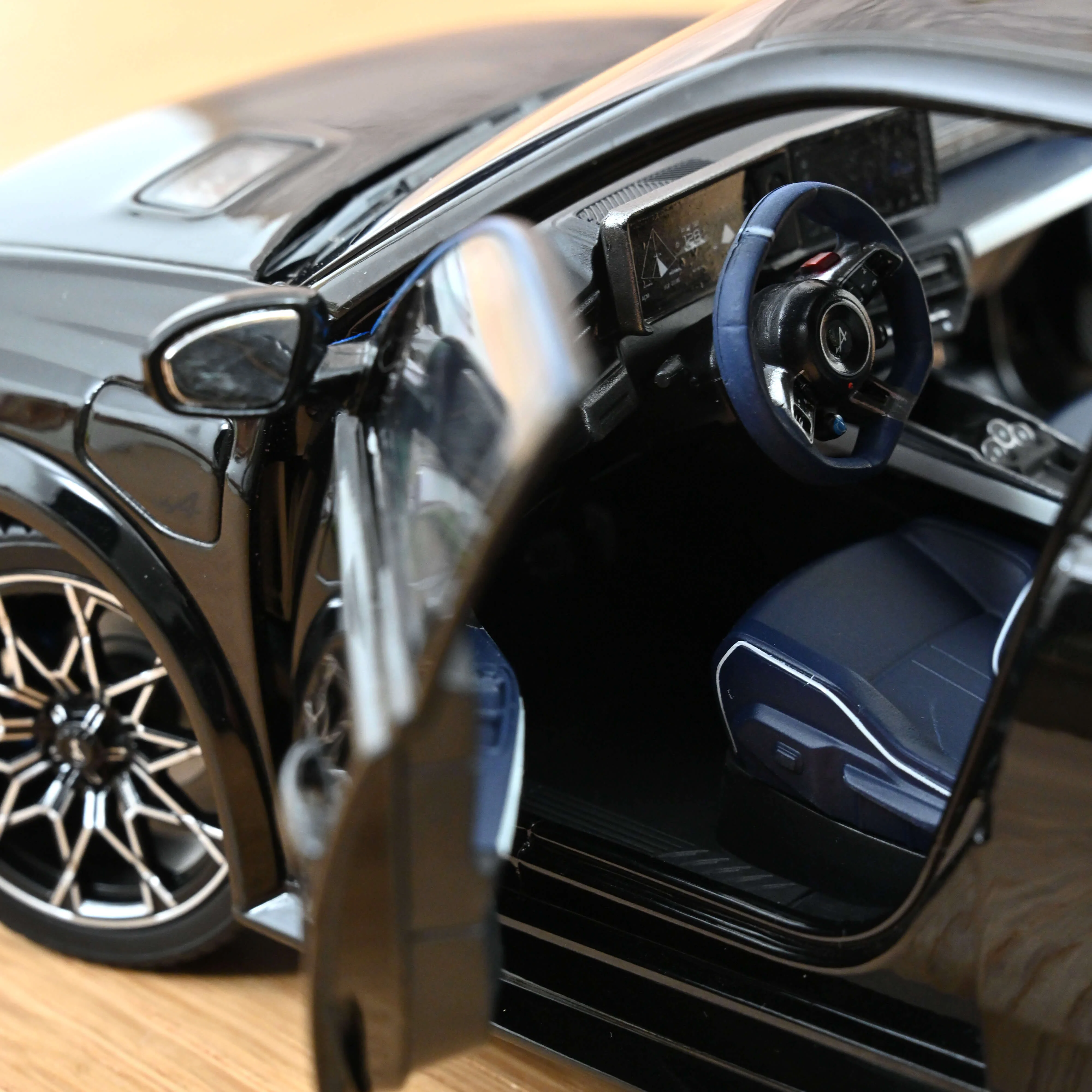 Alpine A290 GTS  2025 Noir Profond 1/18 - 300pcs