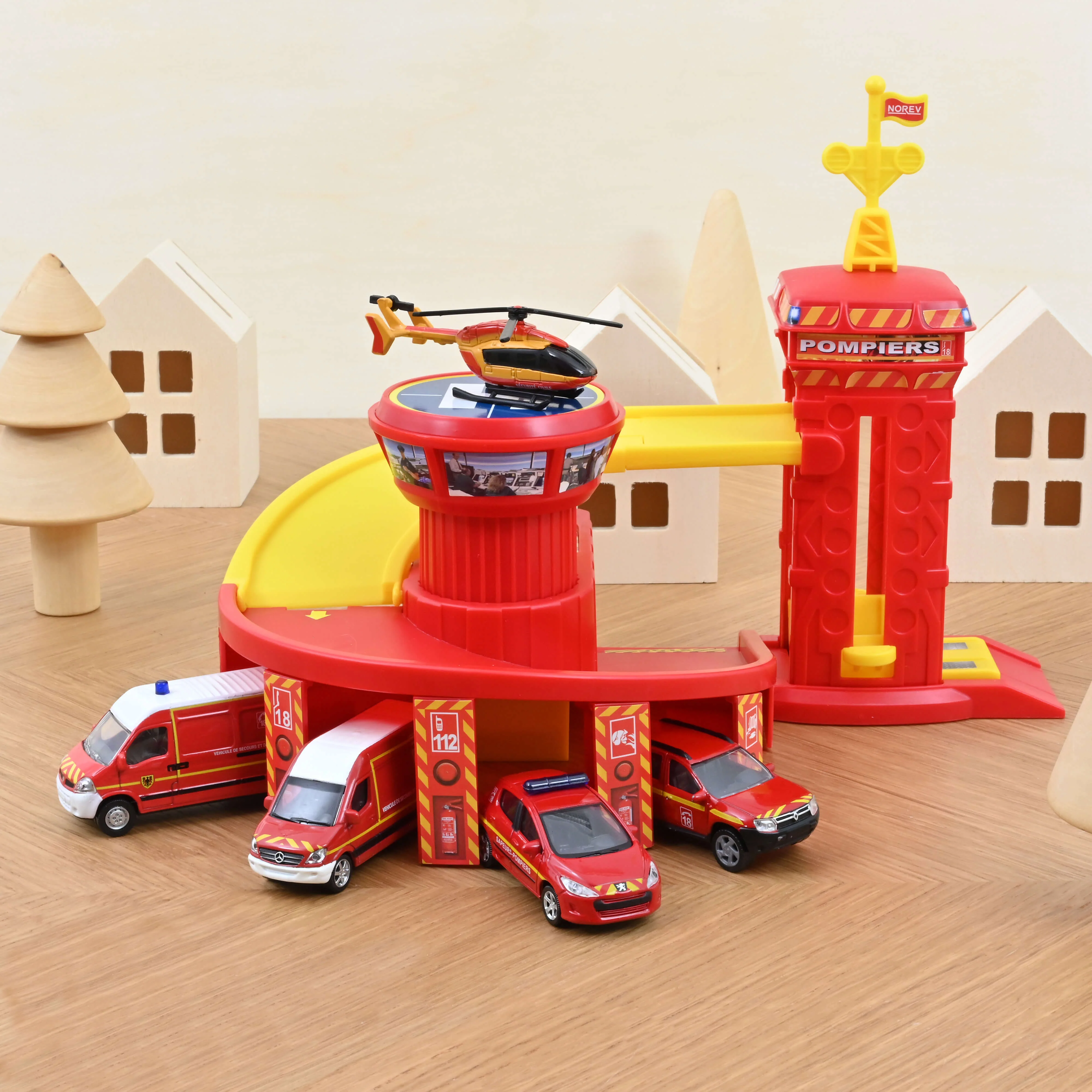 Safety Center Emergency + 1 Véhicule 1/64