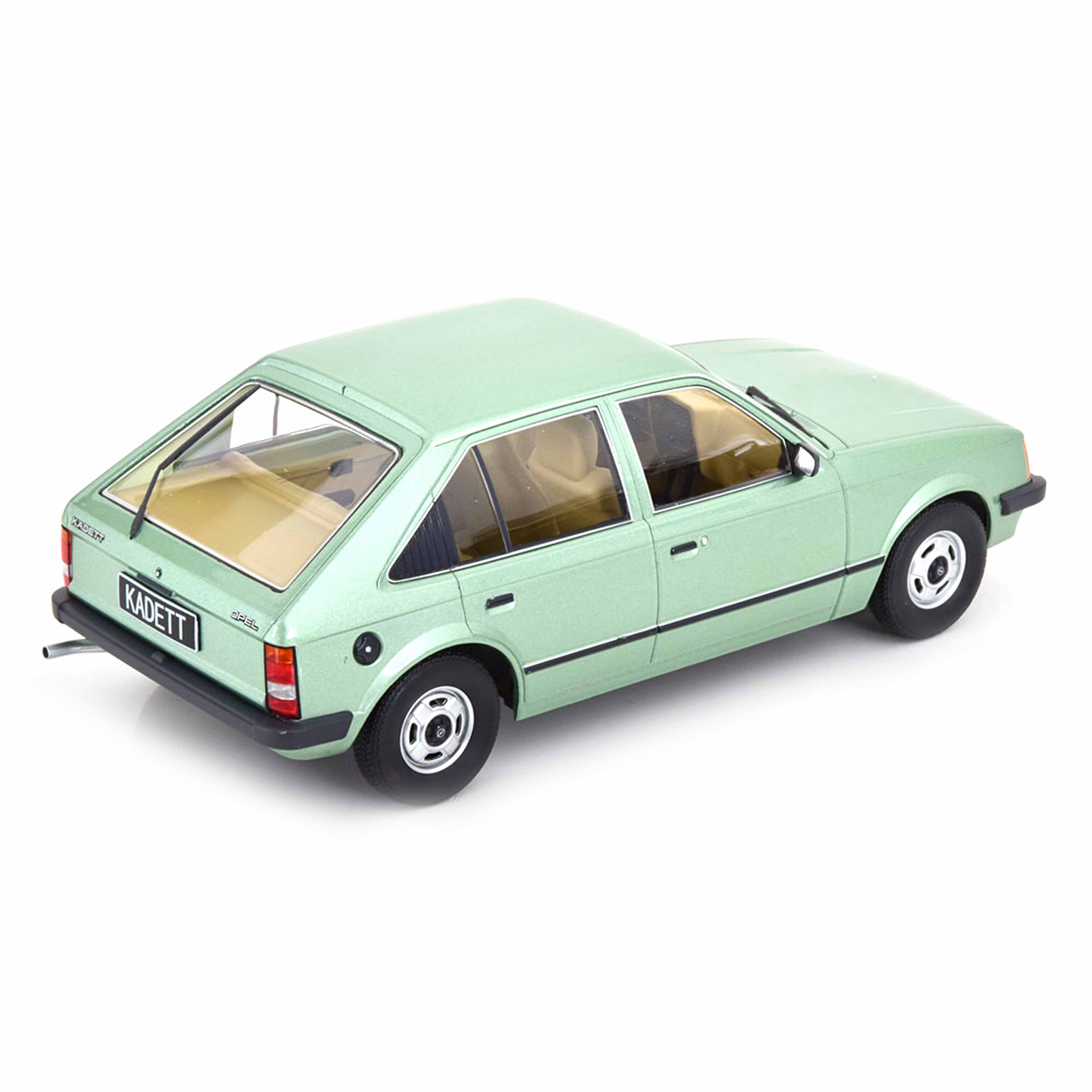 Opel Kadett D 5 portes 1984 Vert clair 1/18