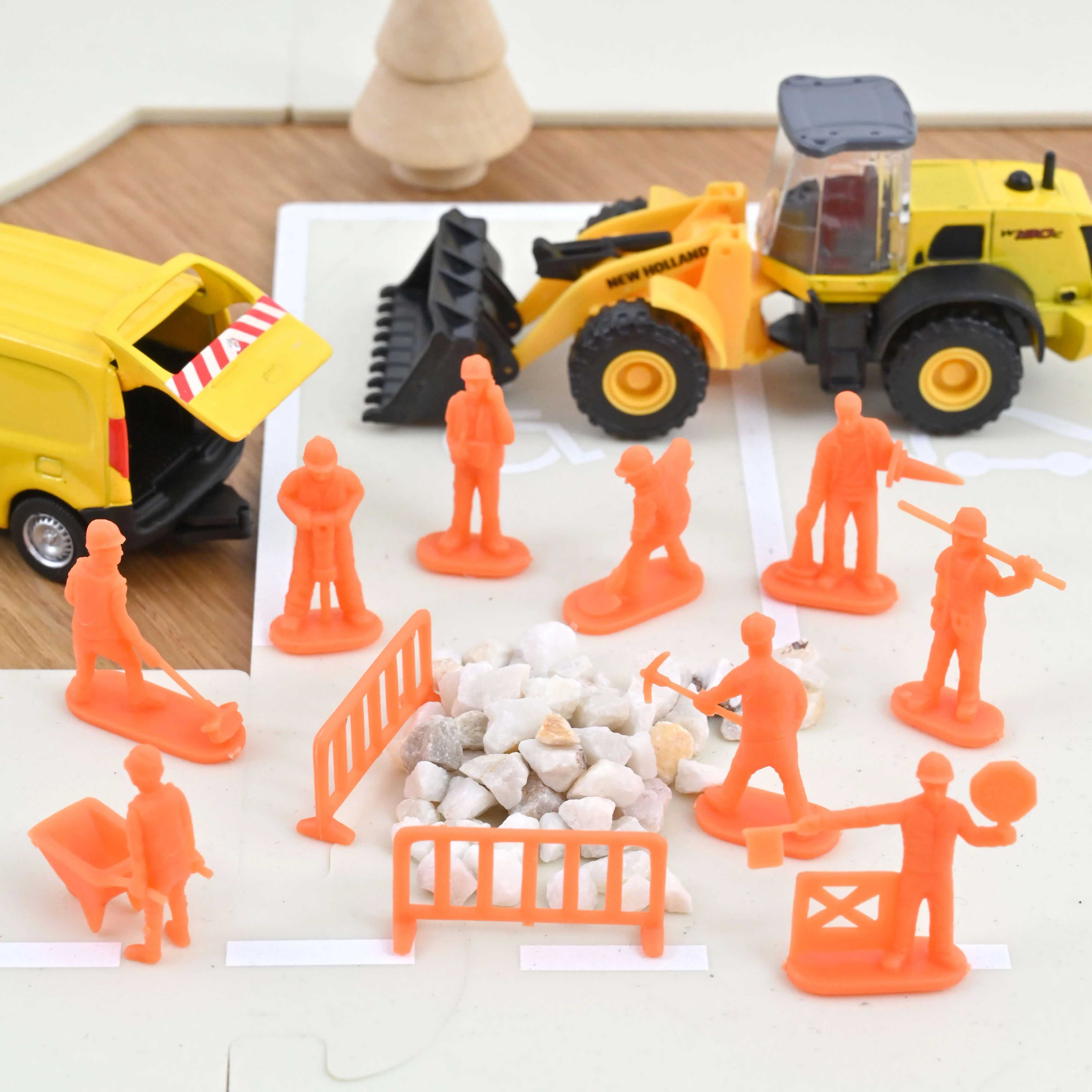Figurines de course et de construction 1/64 (36 pcs)