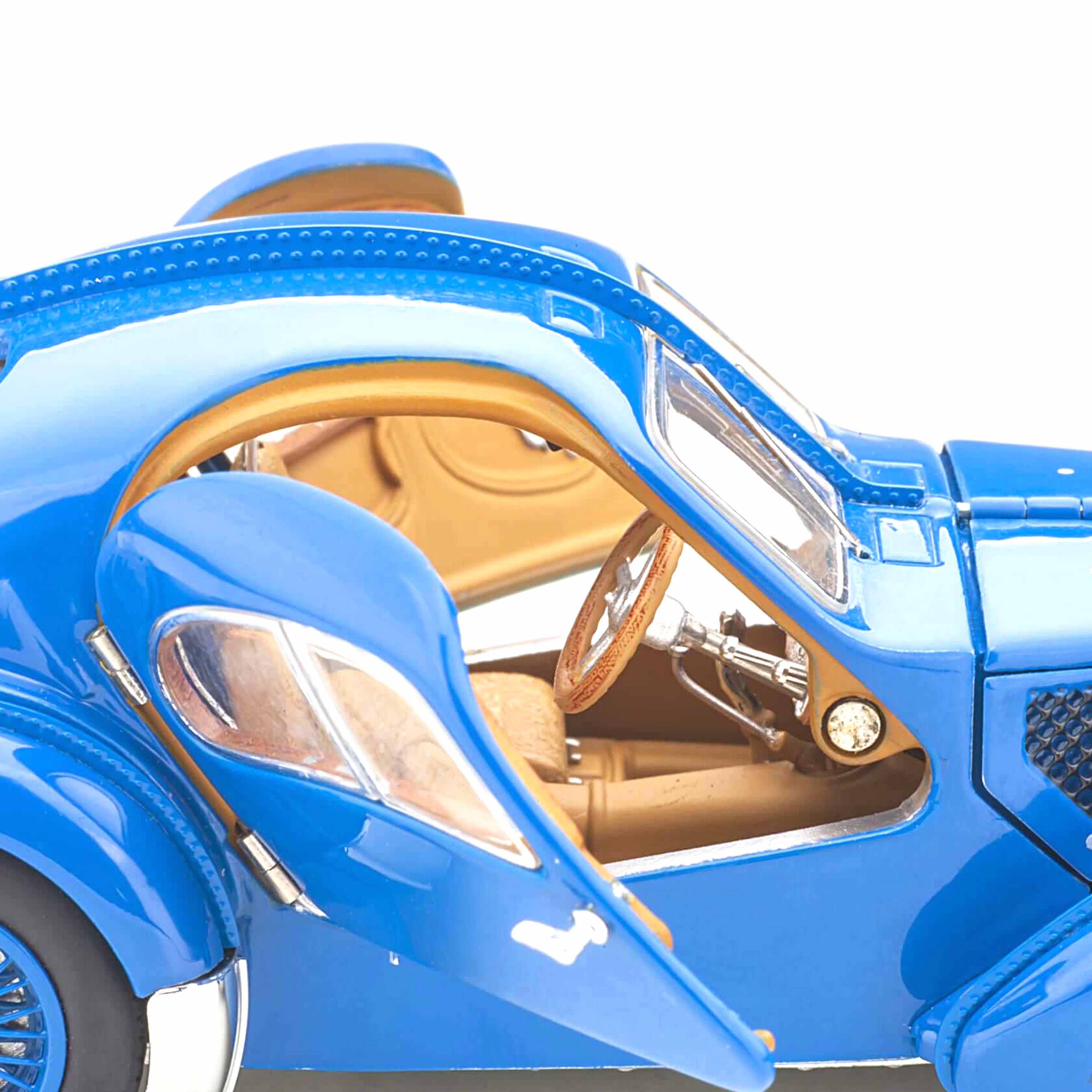 Bugatti 57S Atlantic 1938 Bleu/Roues à rayons en fil de fer 1/43
