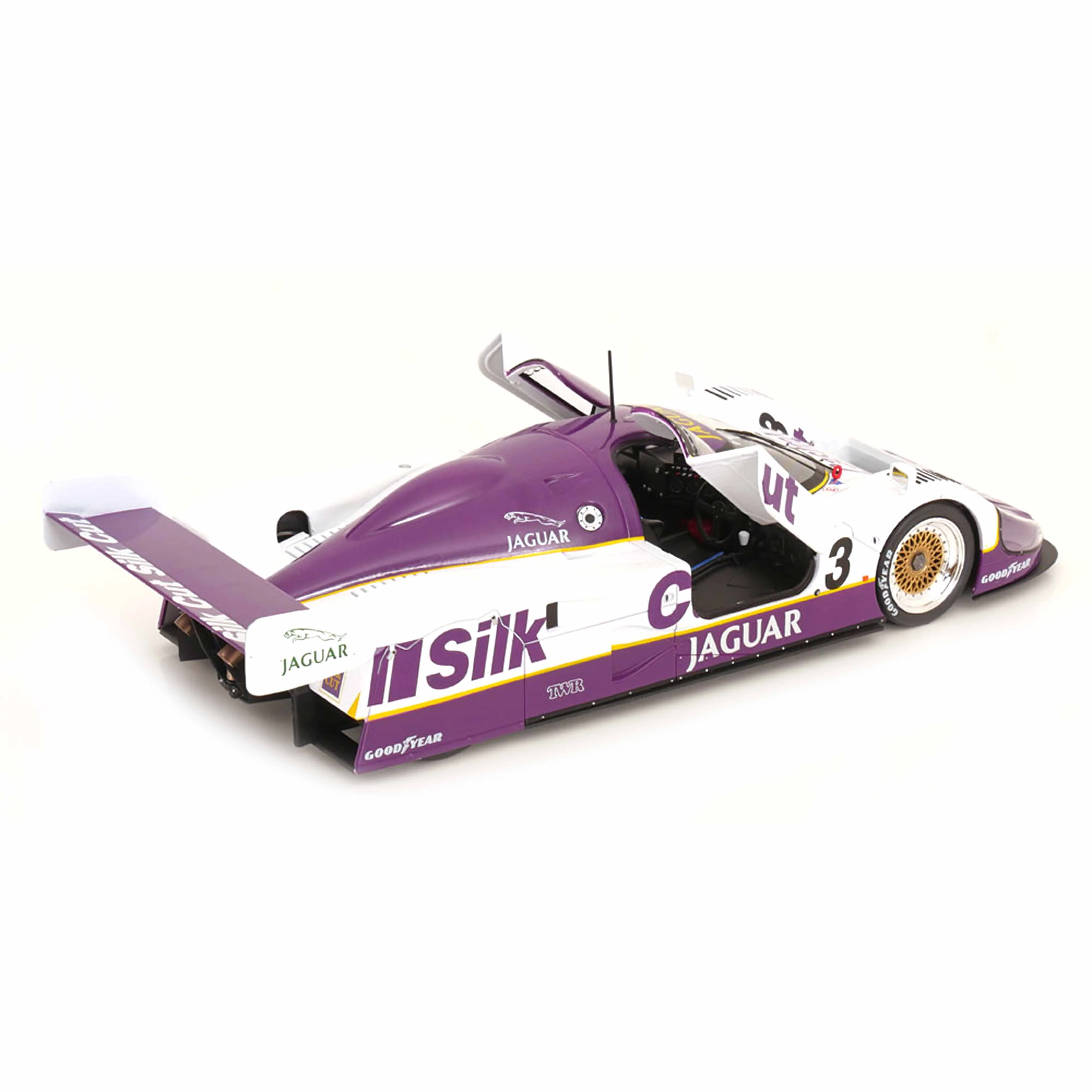 Jaguar XJR-12 Silk Cut Vainqueur des 24h du Mans 1990 1/18