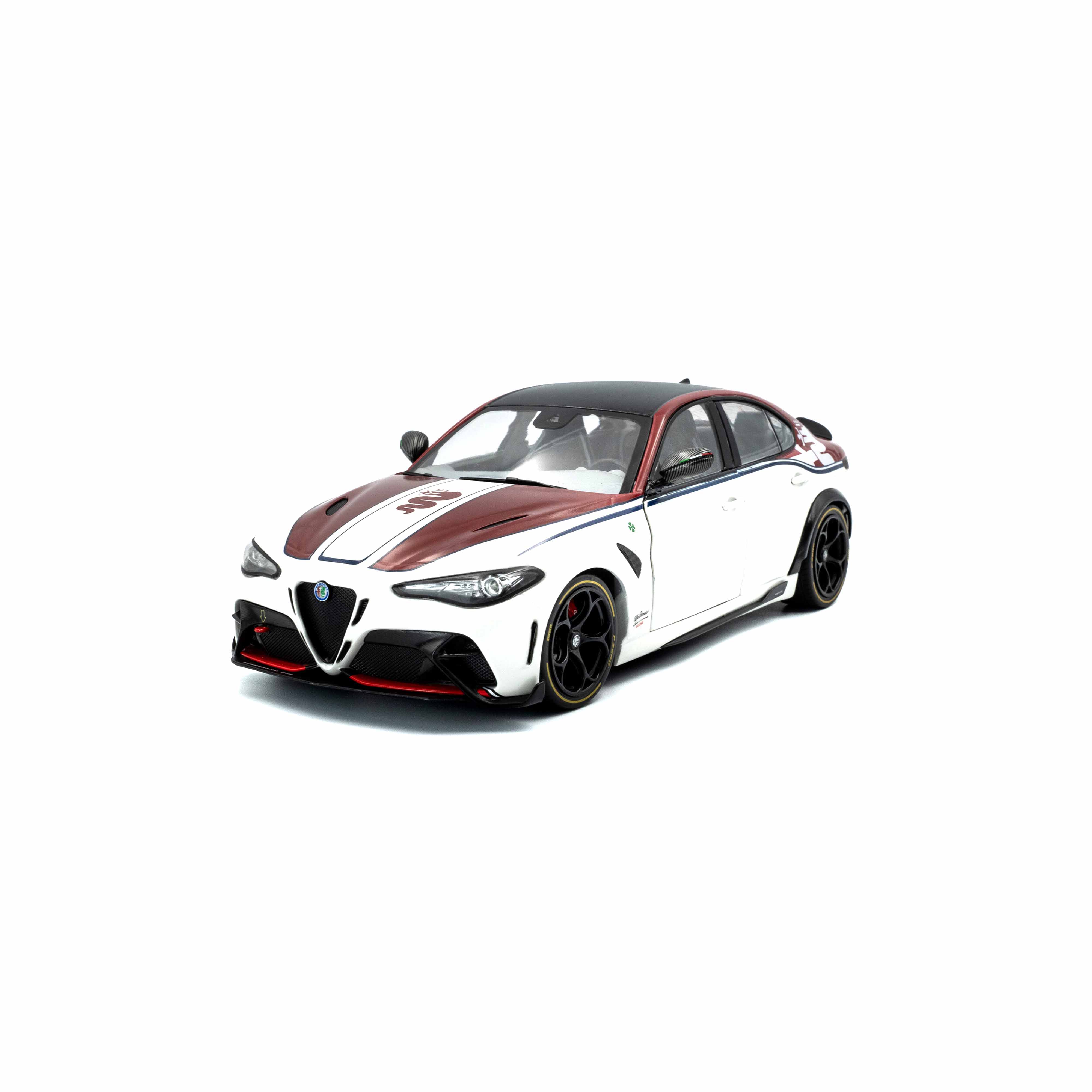Alfa Romeo Giulia GTA-M Bianco I Rosso Blanc 2023 1/18
