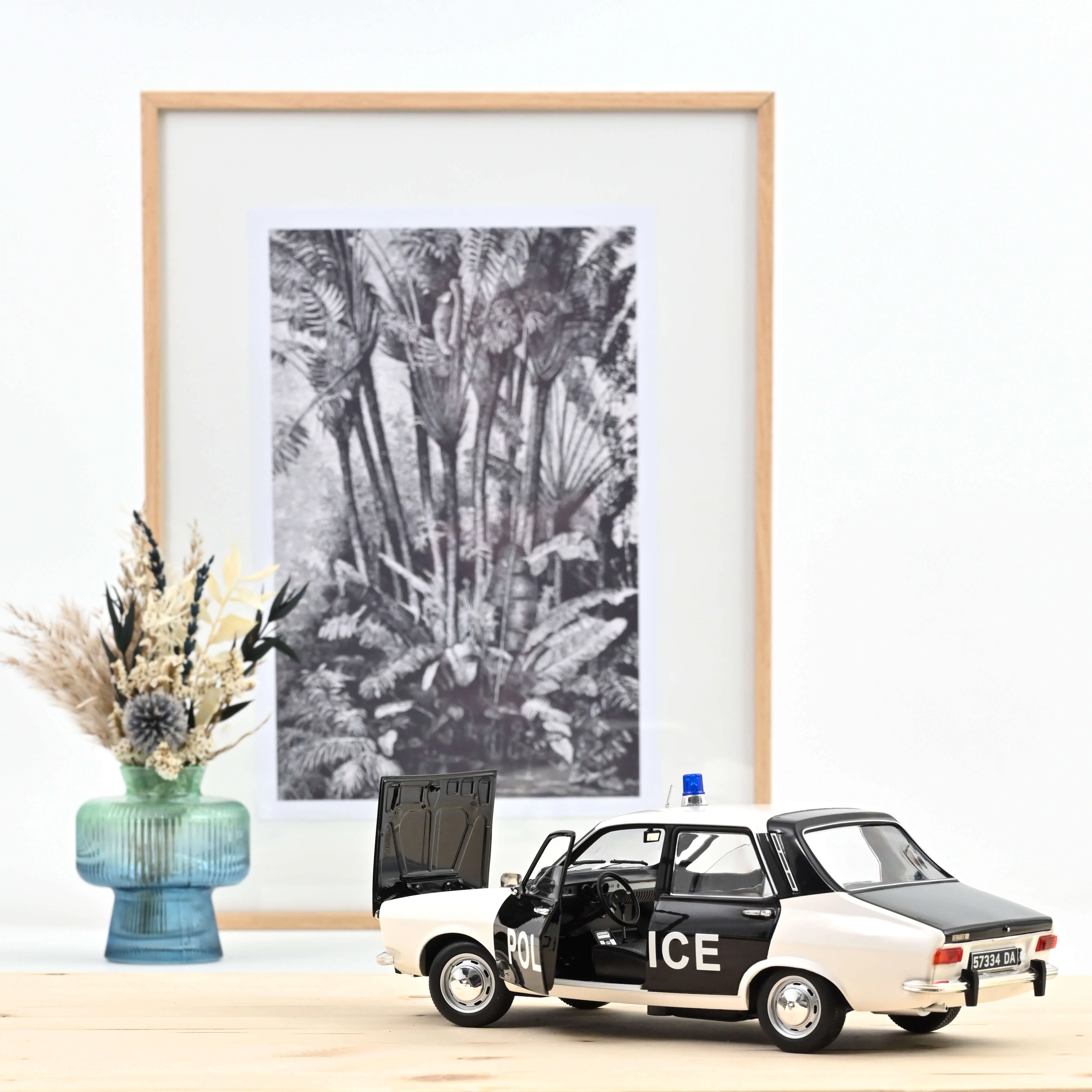 Renault 12 1973 Police 1/18 - 250pcs