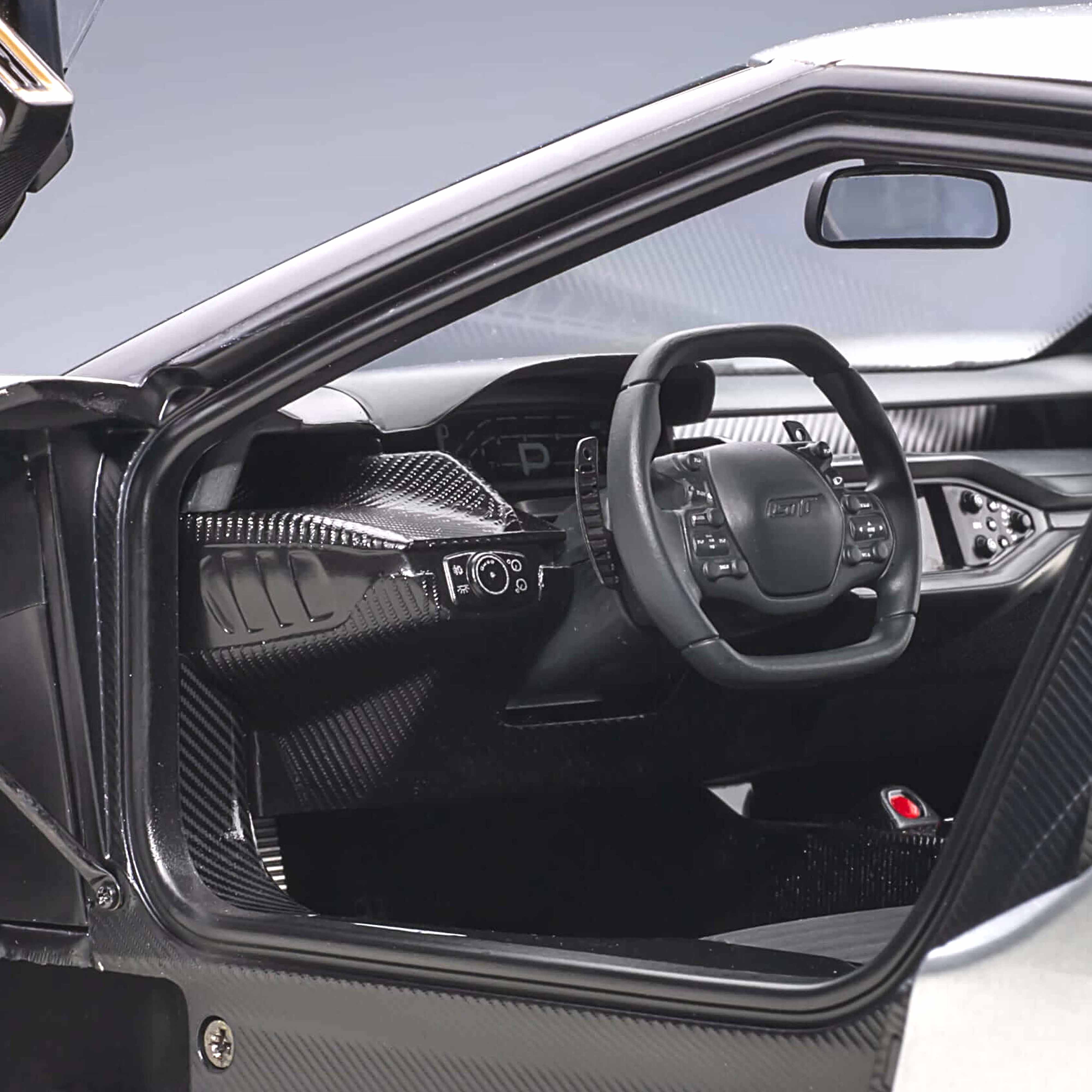 Ford GT 2017 Bandes argentées/noires 1/12