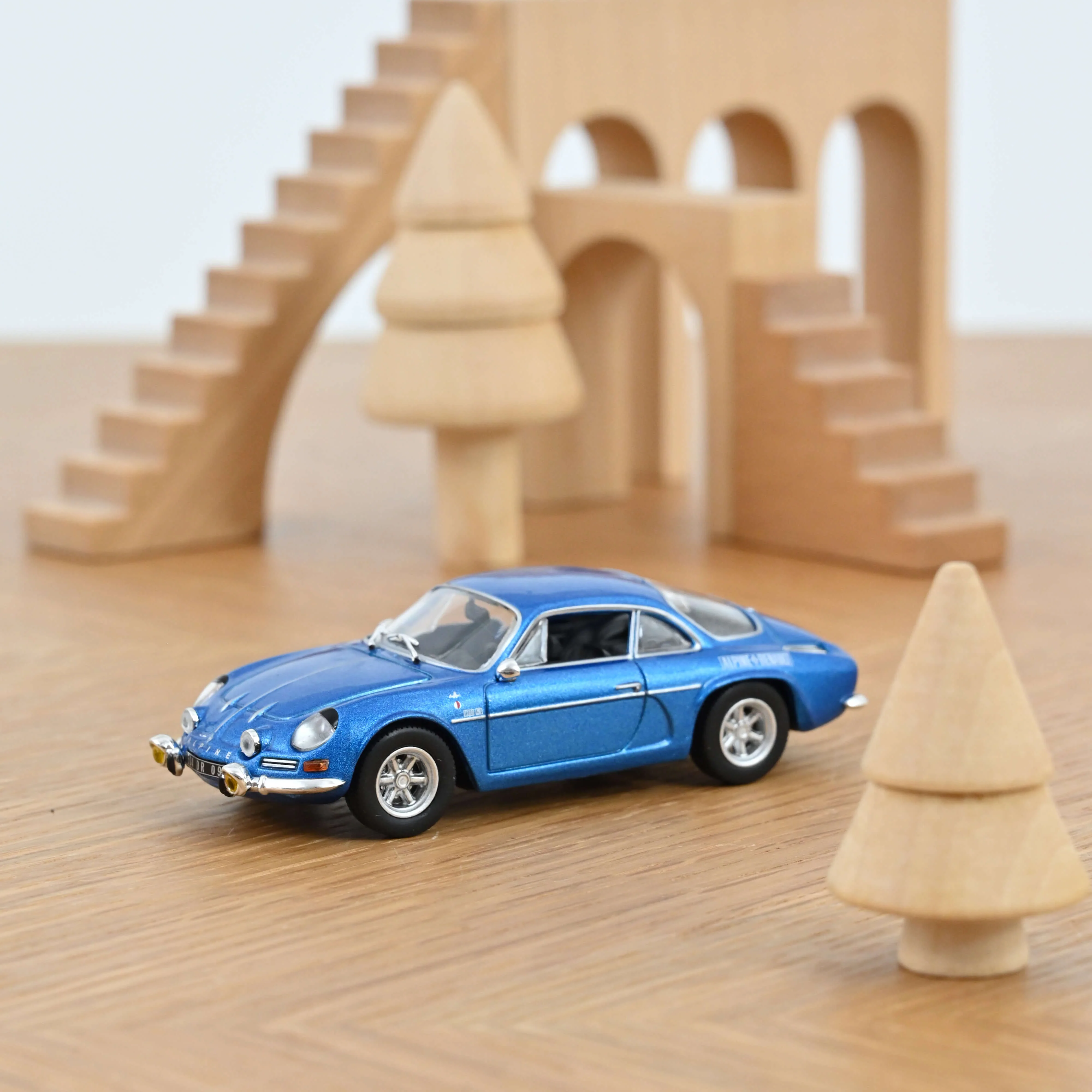 Alpine A110 1600 S 1973 Bleu Alpin avec logo latéral 1/43