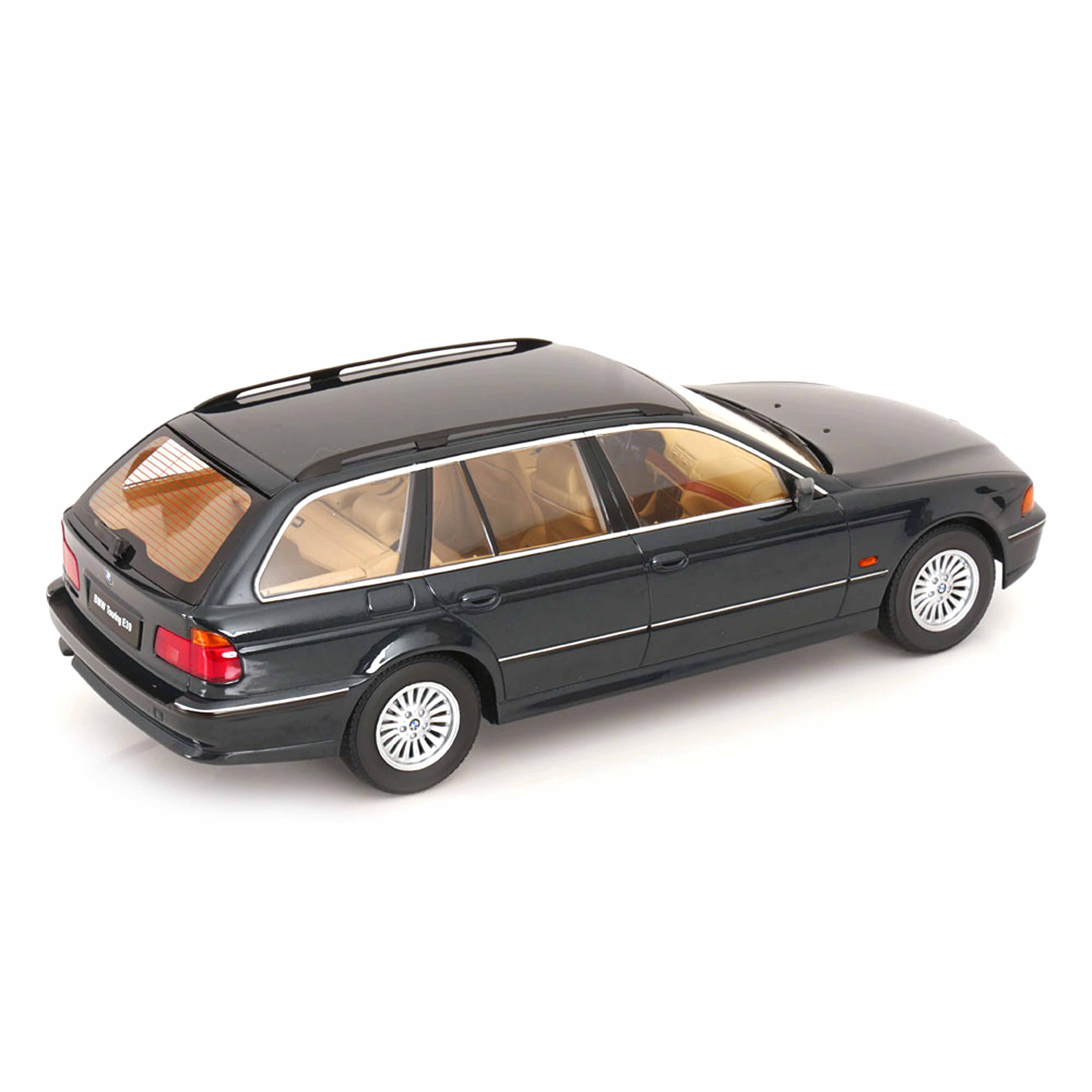 BMW Série 5 E39 Touring 1998 Vert foncé métallisé 1/18