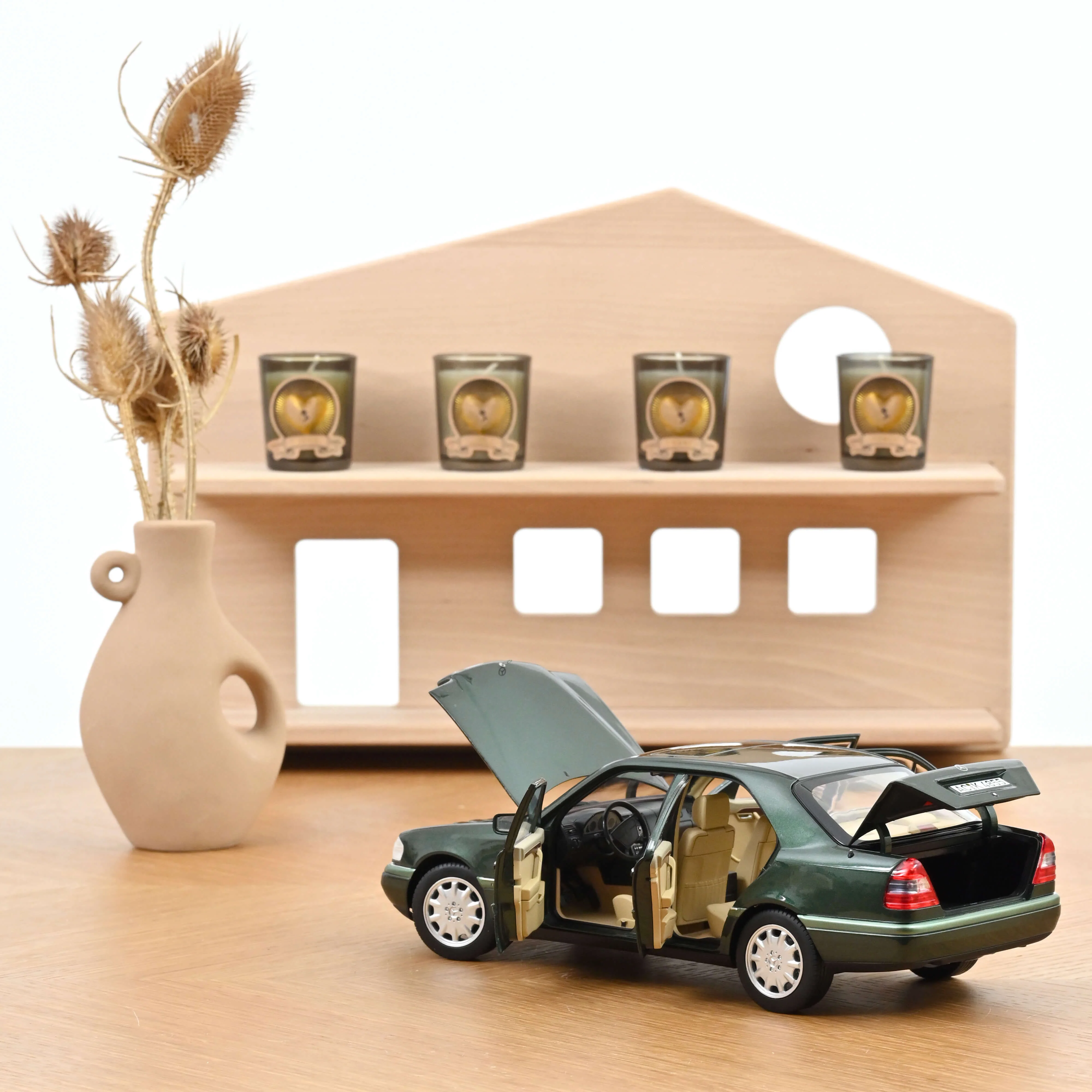 Mercedes-Benz C-Class 1993 Vert Malachite 1/18