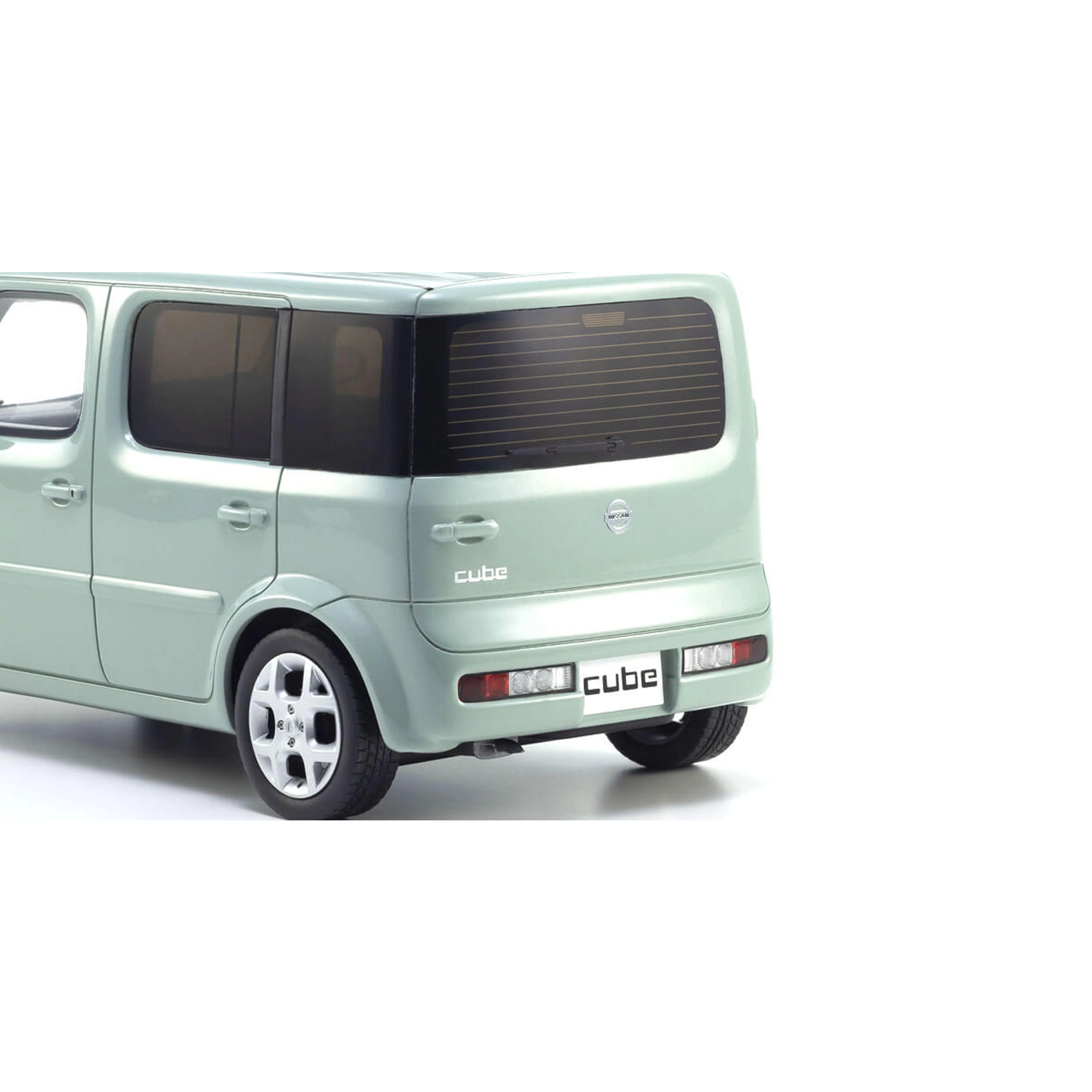 Nissan CUBE Menthe Aquatique 1/18