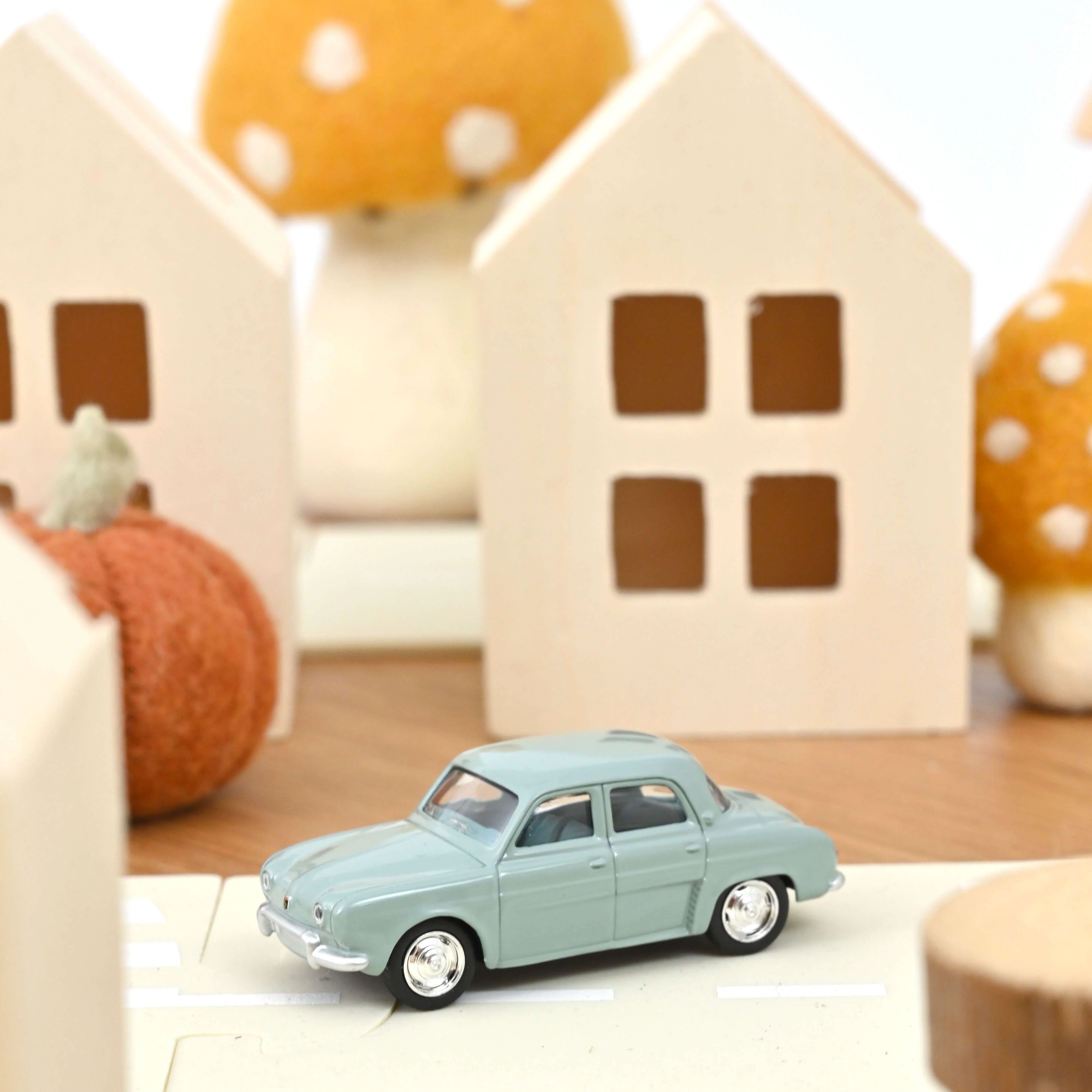 Renault Dauphine Vert 1/54