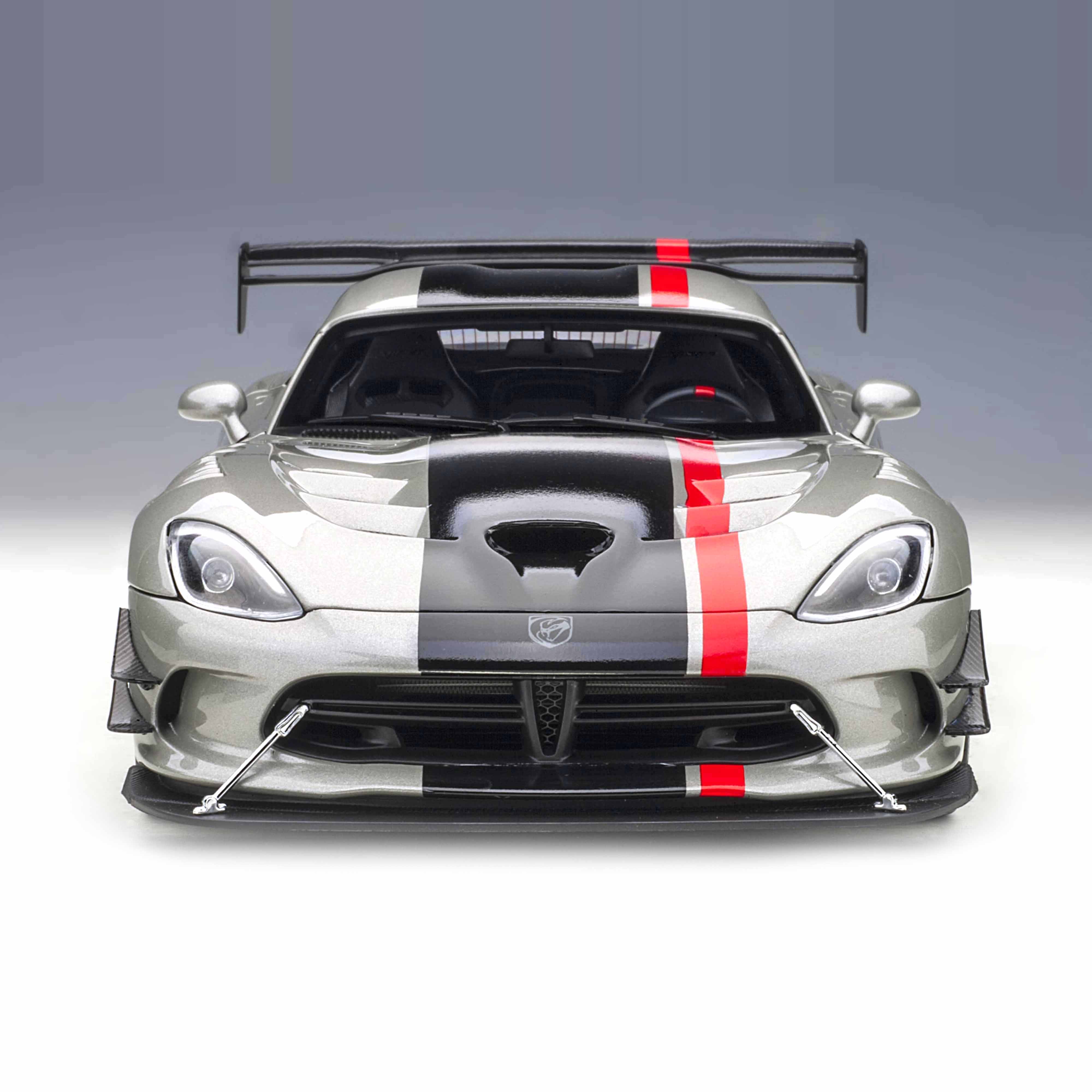 Dodge Viper ACR 2017 Argent Billet Métallisé 1/18