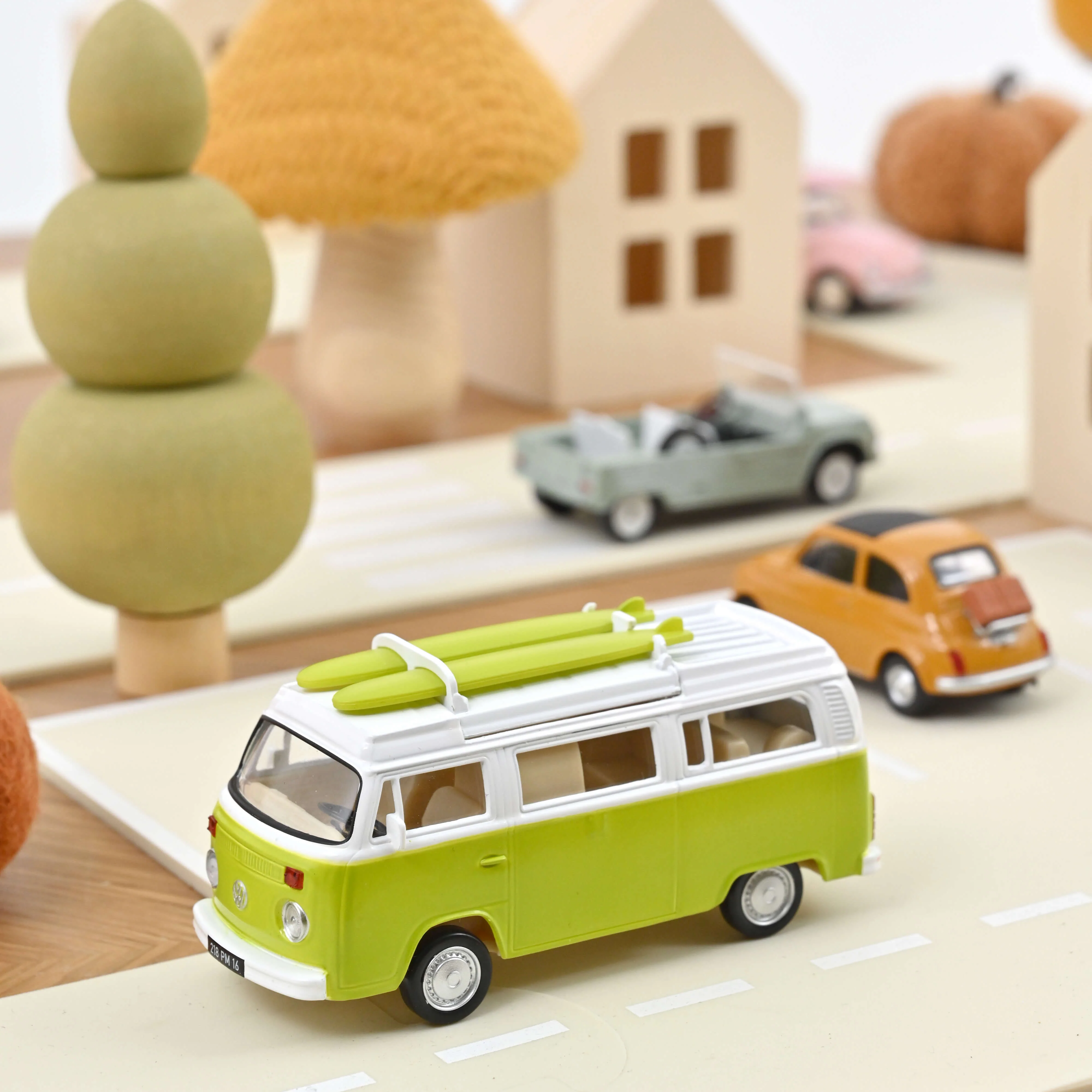 VW Combi T2b Camper Van 1973 Vert Sauge Jet-car 1/43