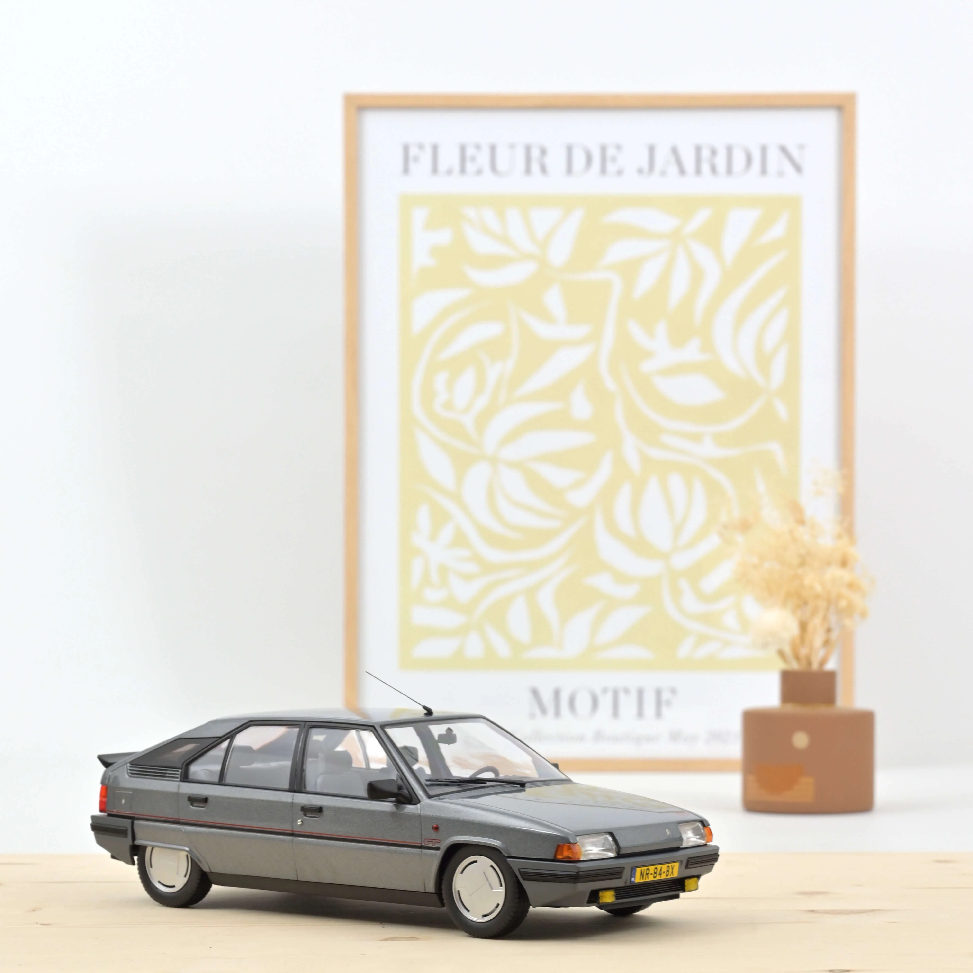 Citroën BX 19 GT 1984 Gris Renard NL version 1/18 - 300pcs