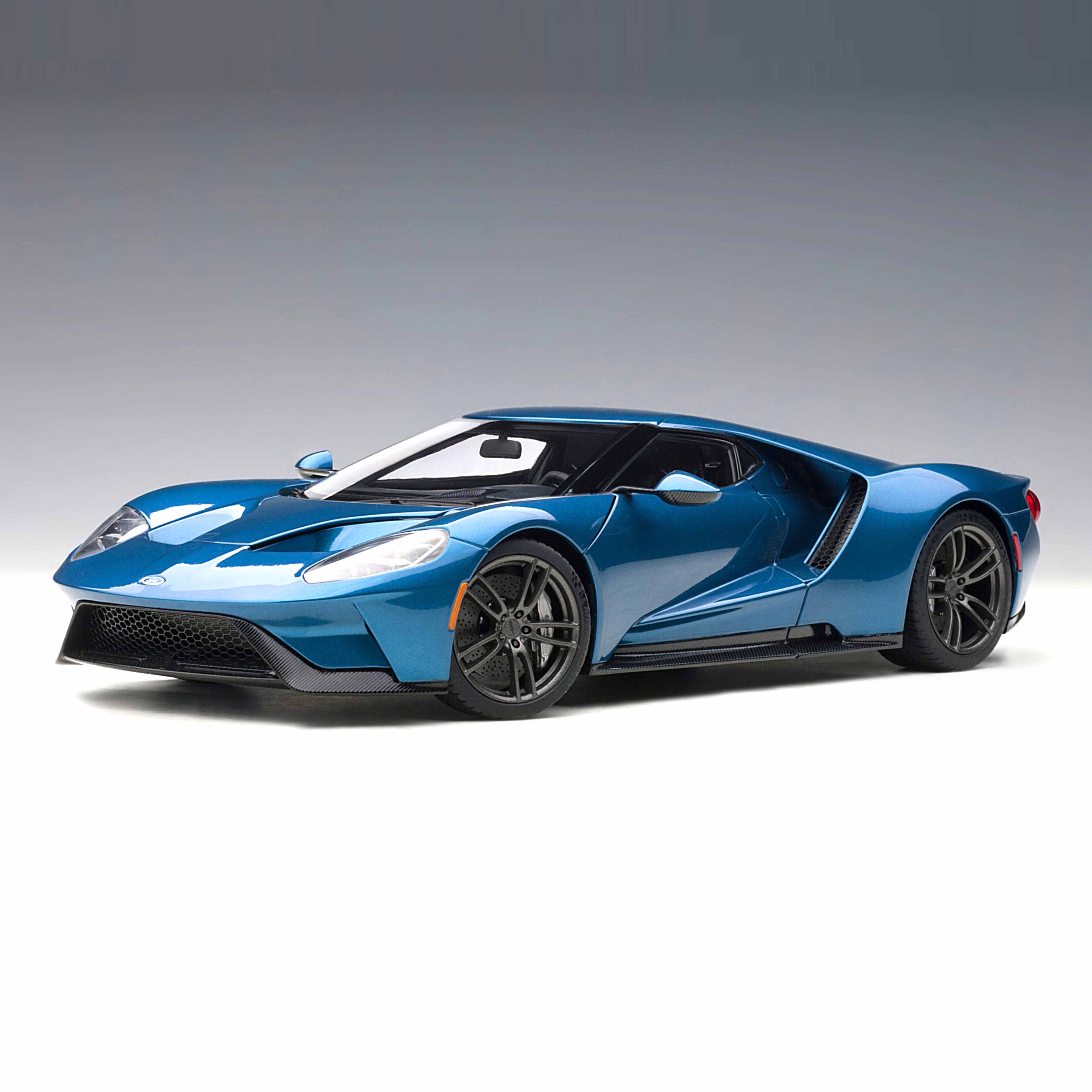 Ford GT 2017 Bleu liquide 1/18