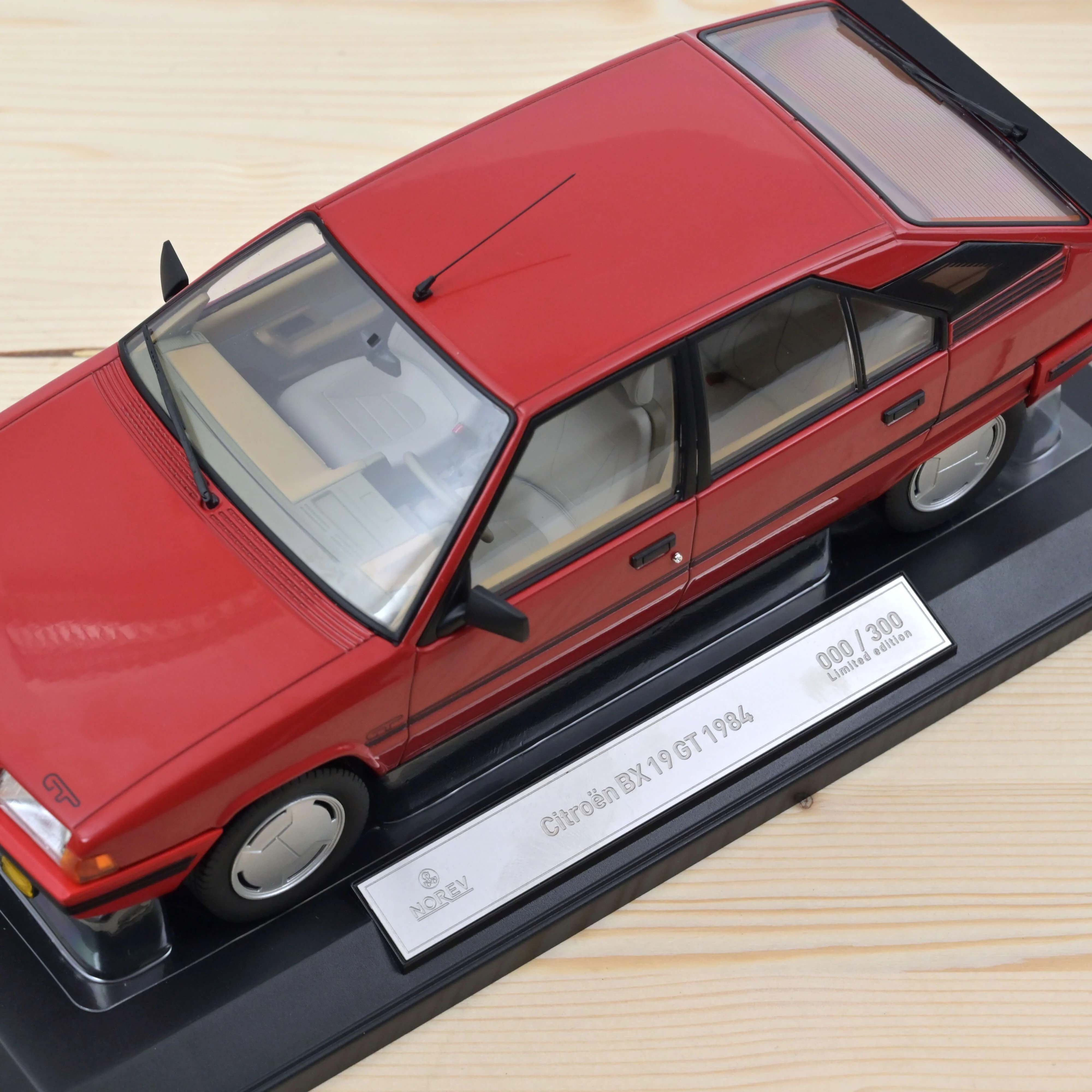 Citroën BX 19 GT 1984 Rouge Vallelunga 1/18 - 300pcs
