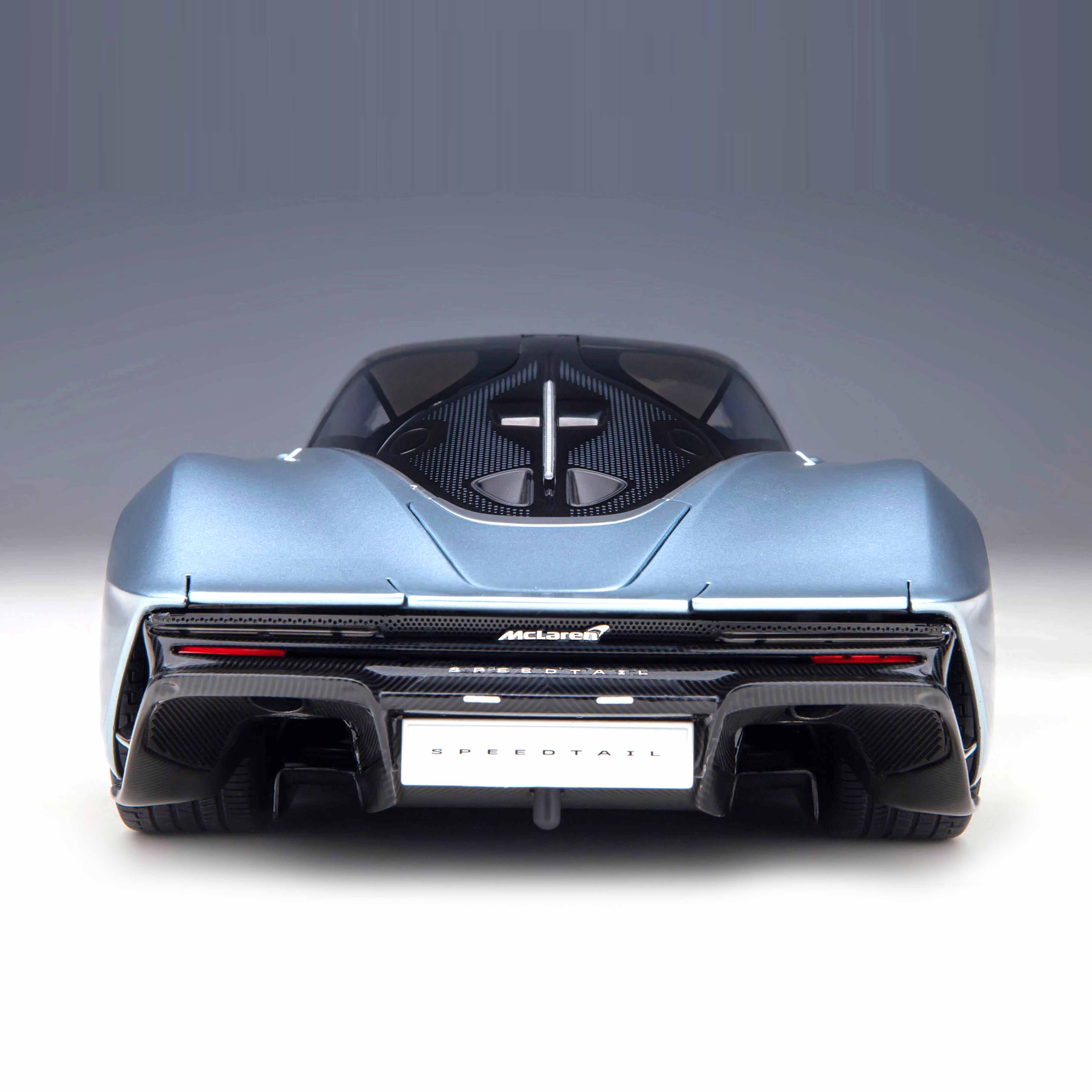 McLaren Speedtail 2020 Bleu Glacé 1/18