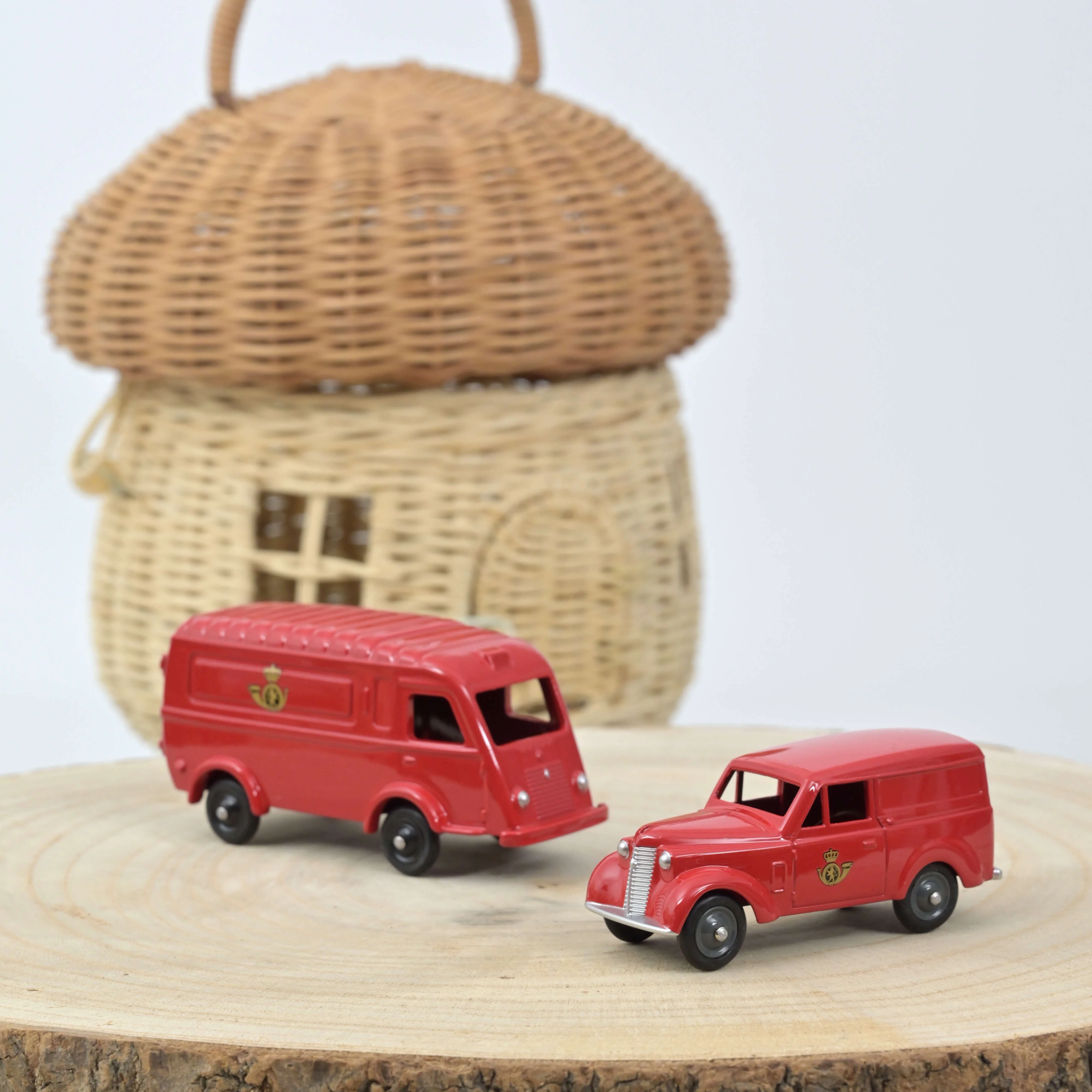 Renault 1000kgs et Dauphinoise Belgian Post Pack 1/43