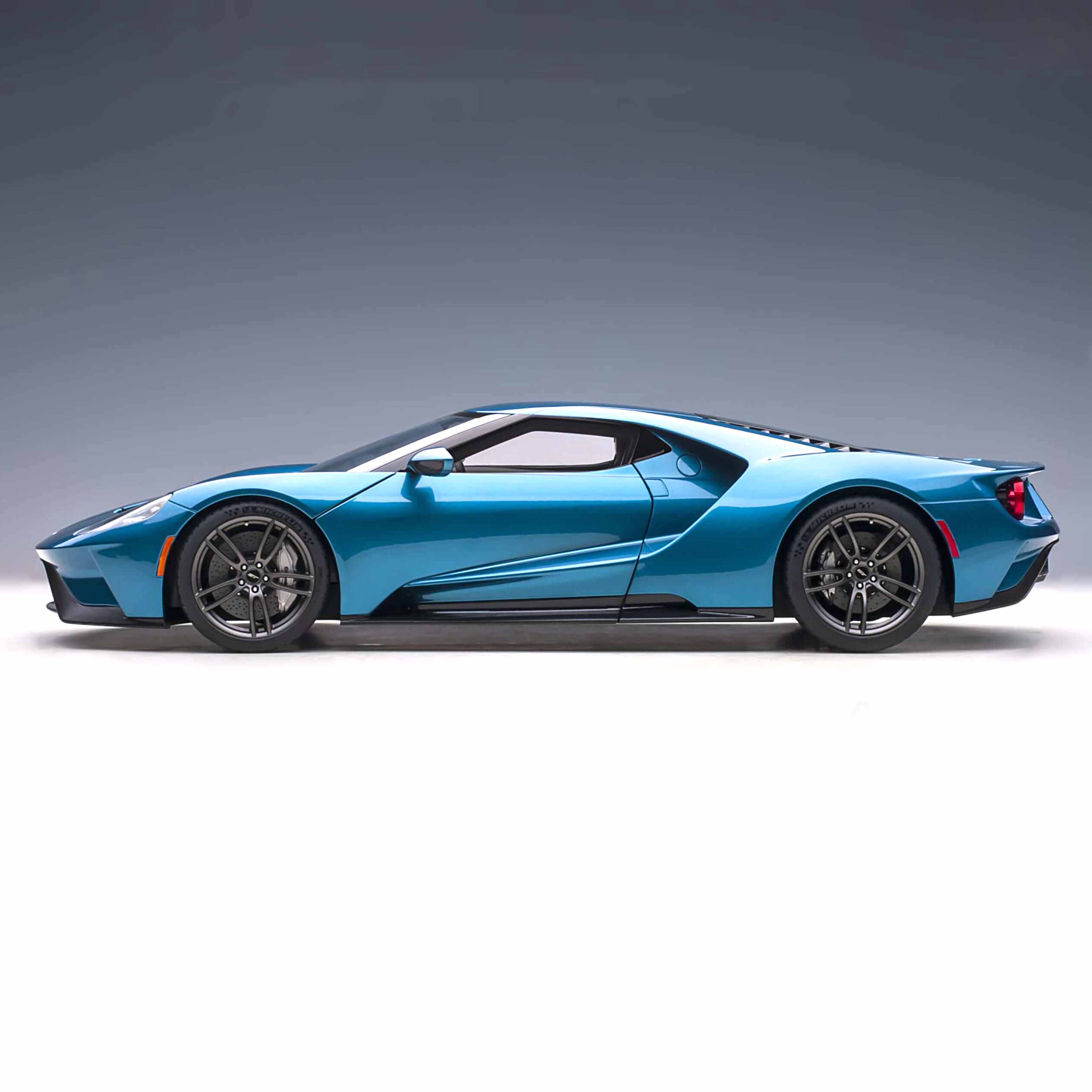Ford GT 2017 Bleu liquide 1/12