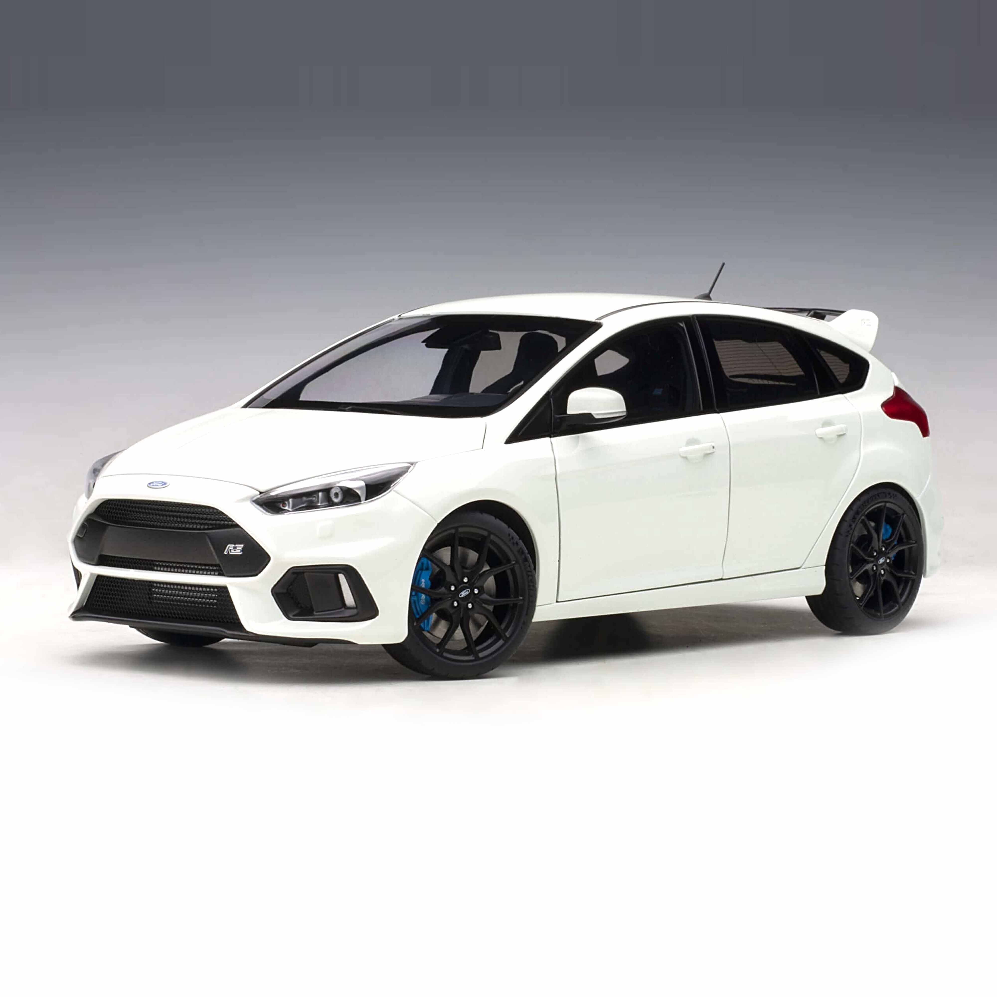 Ford Focus RS 2016 Blanc glacé 1/18