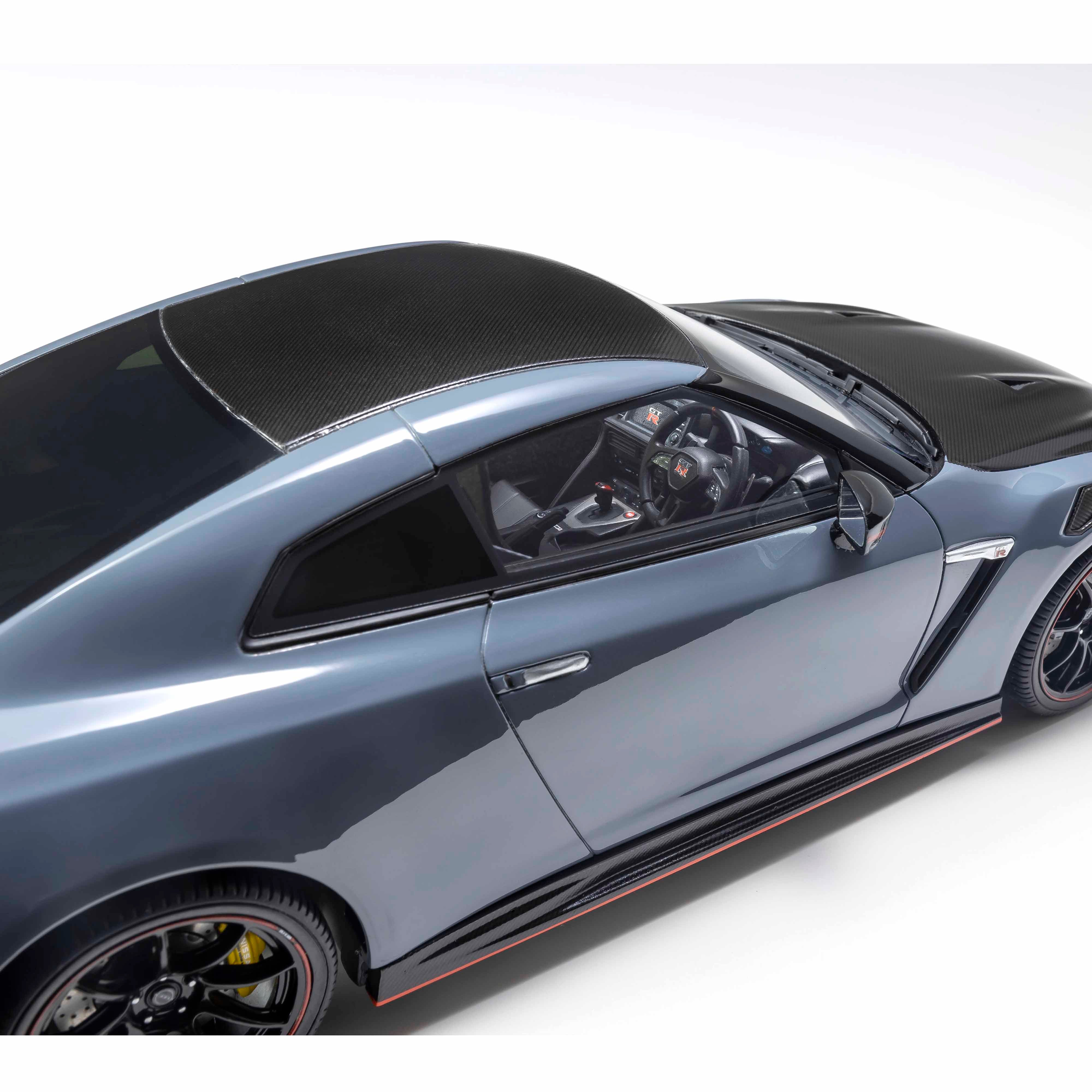 Nissan GT-R NISMO 2024 Edition Spéciale Gris 1/18