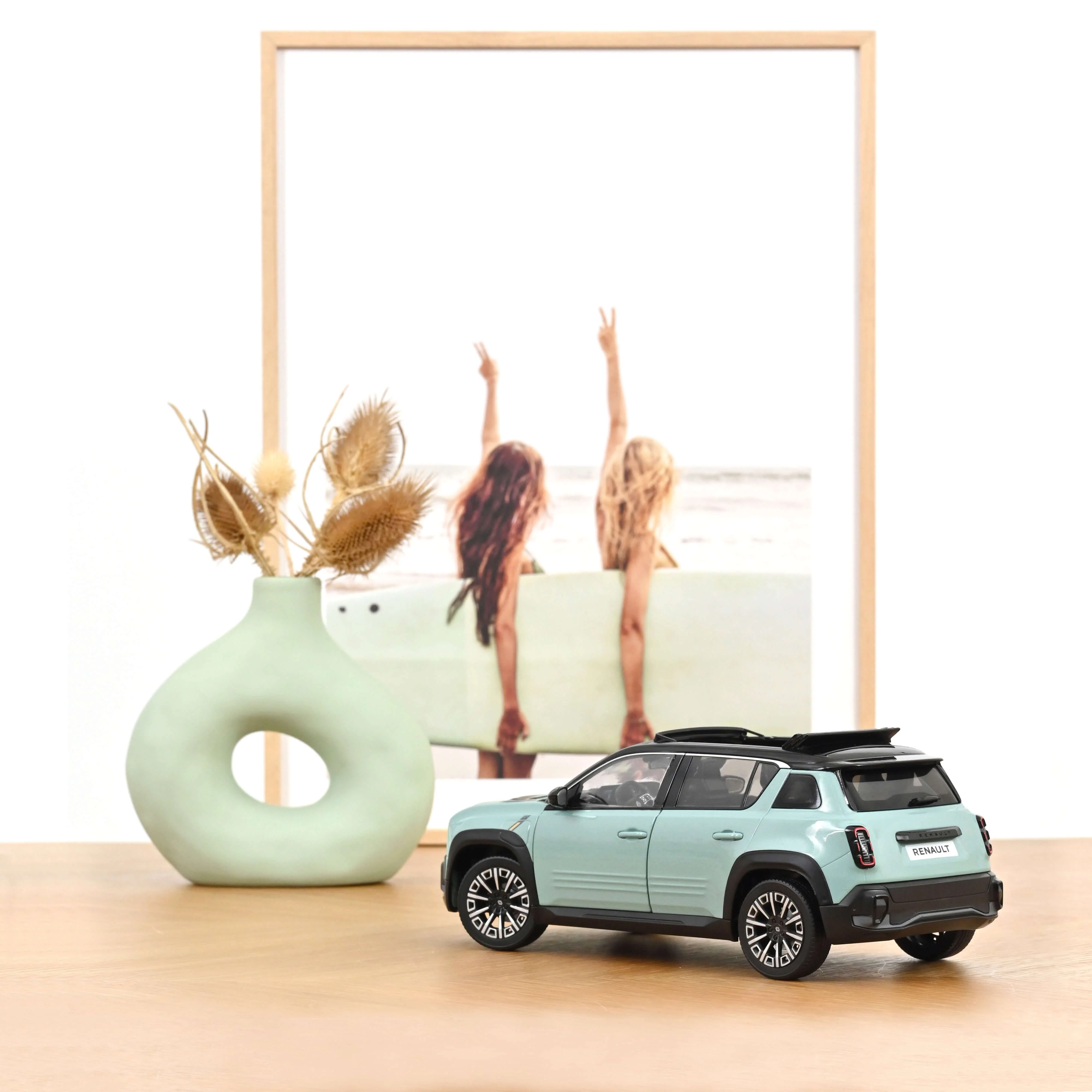 Renault 4 E-Tech Electrique 2025 Vert Hauts-de-France 1/18