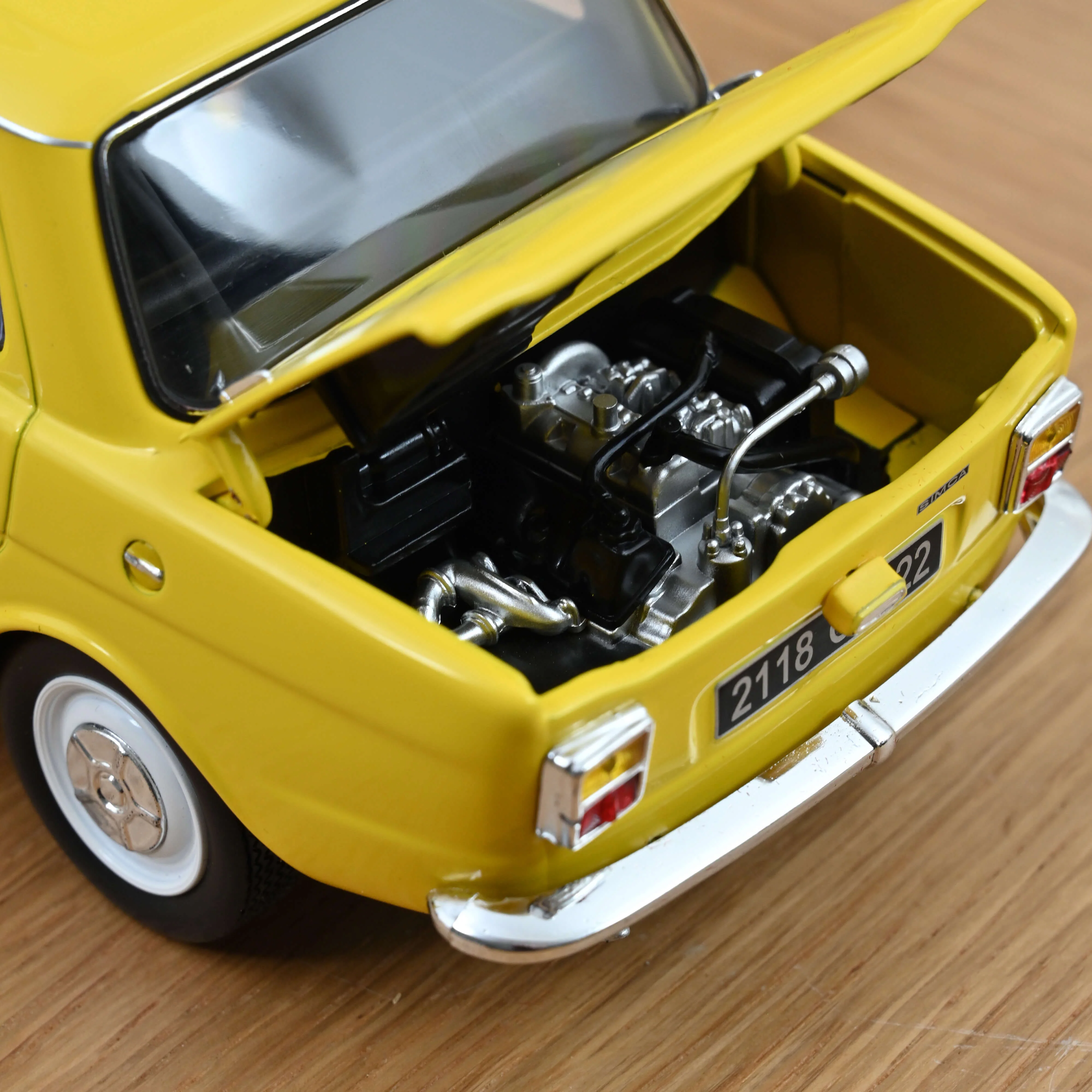 Simca 1000 LS 1974 Jaune Maya 1/18